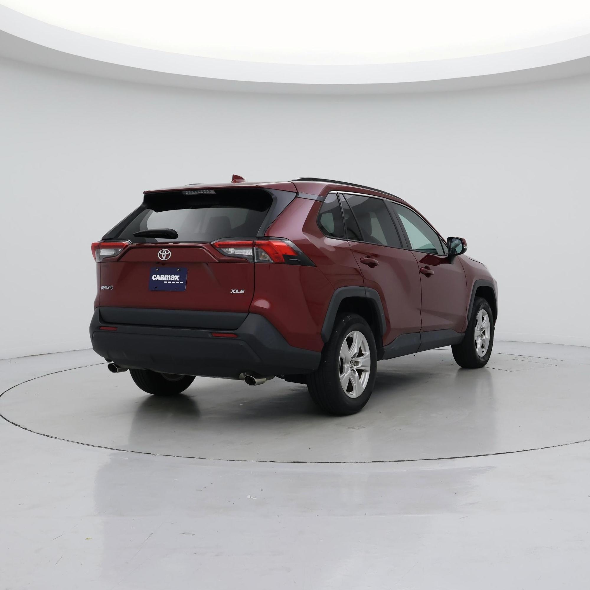 Thumbnail: 2021 Toyota RAV4 - 8