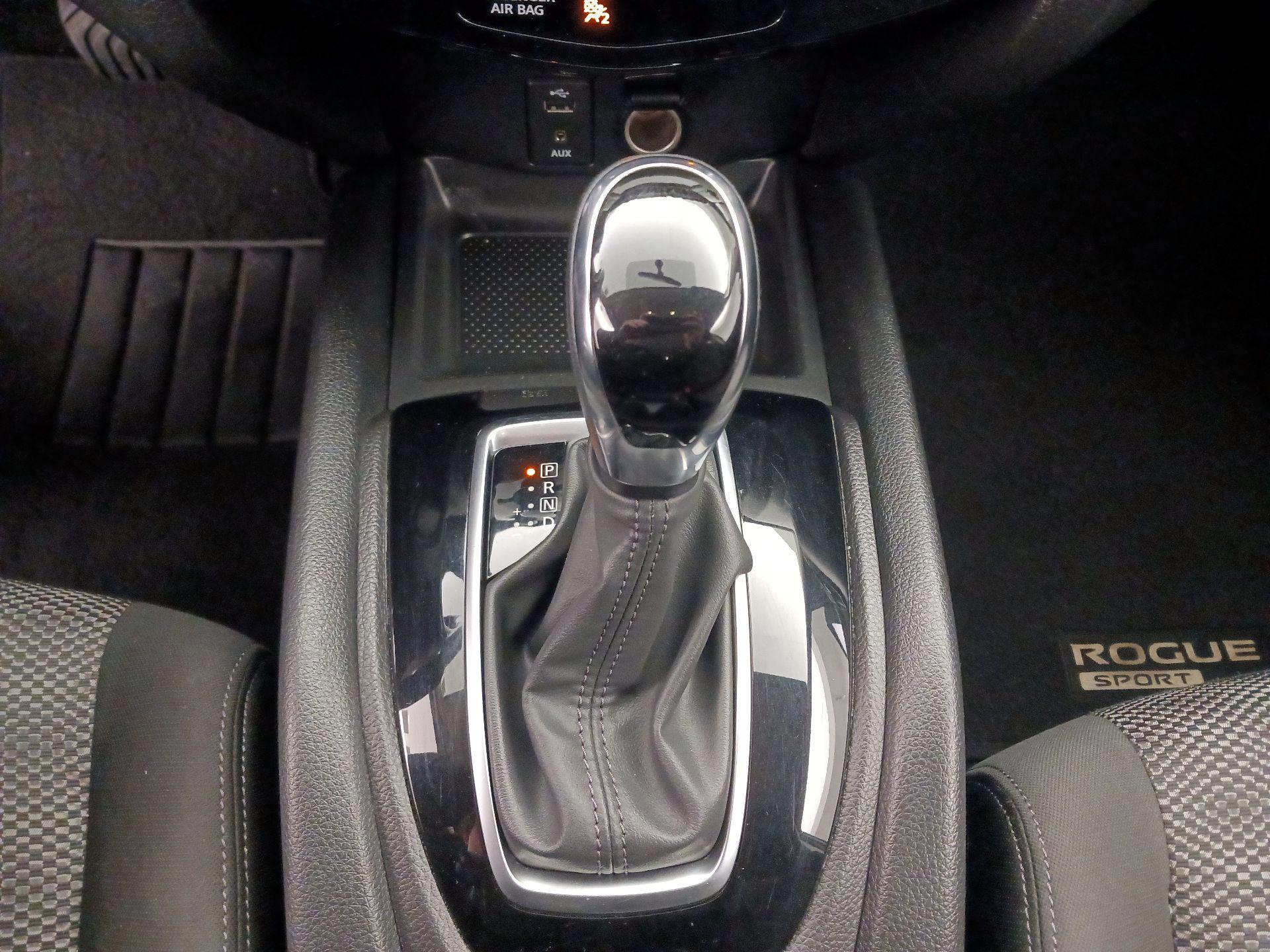 Thumbnail: 2018 Nissan Rogue Sport - 18