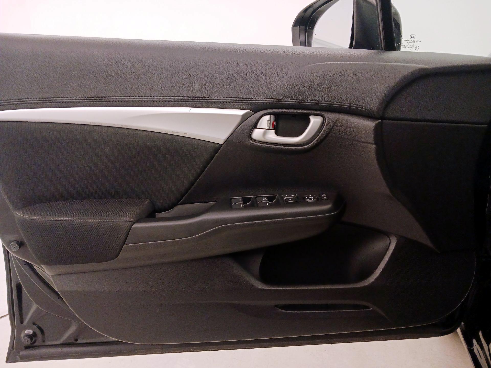 Thumbnail: 2015 Honda Civic - 12