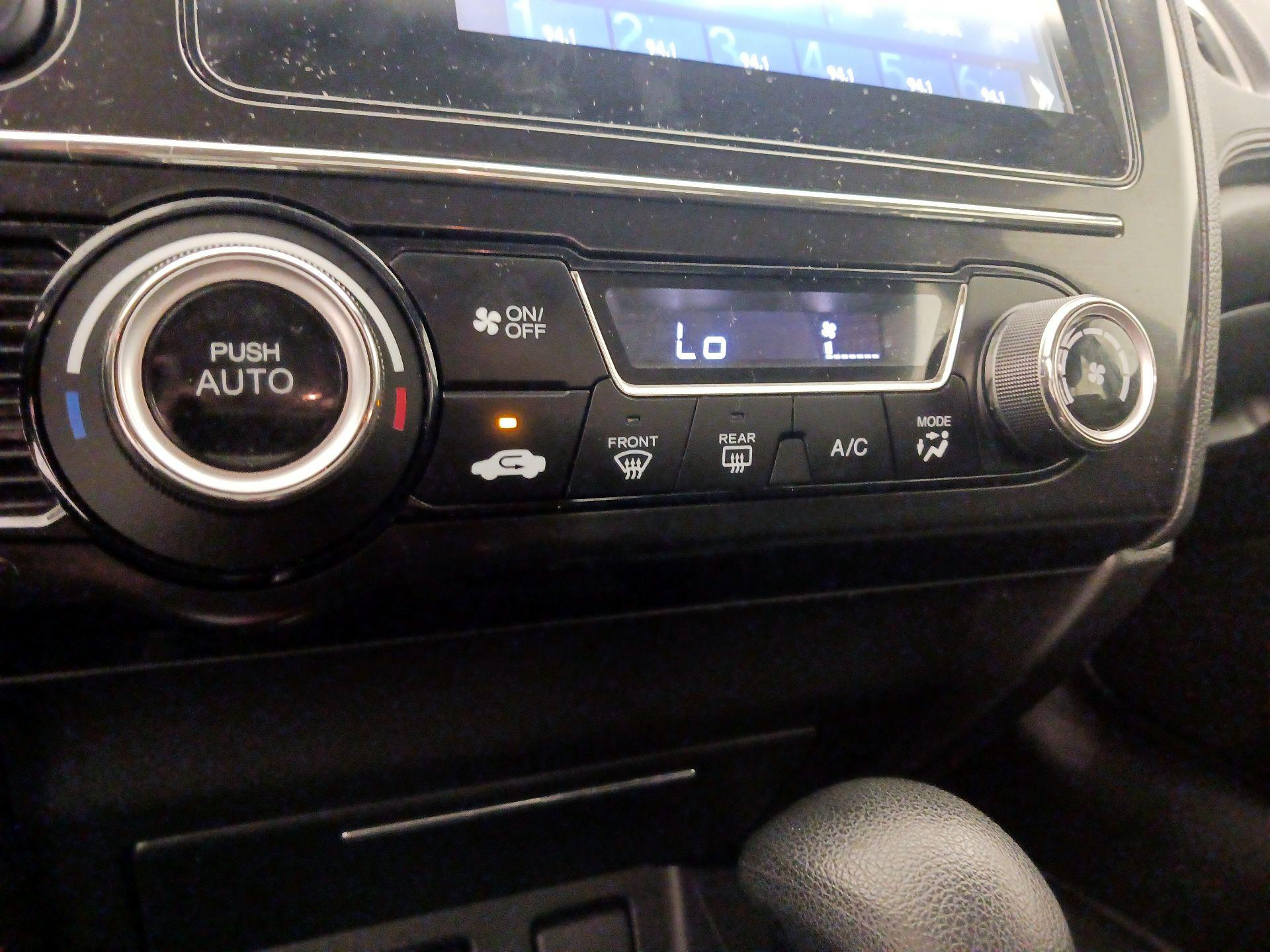 Thumbnail: 2015 Honda Civic - 16