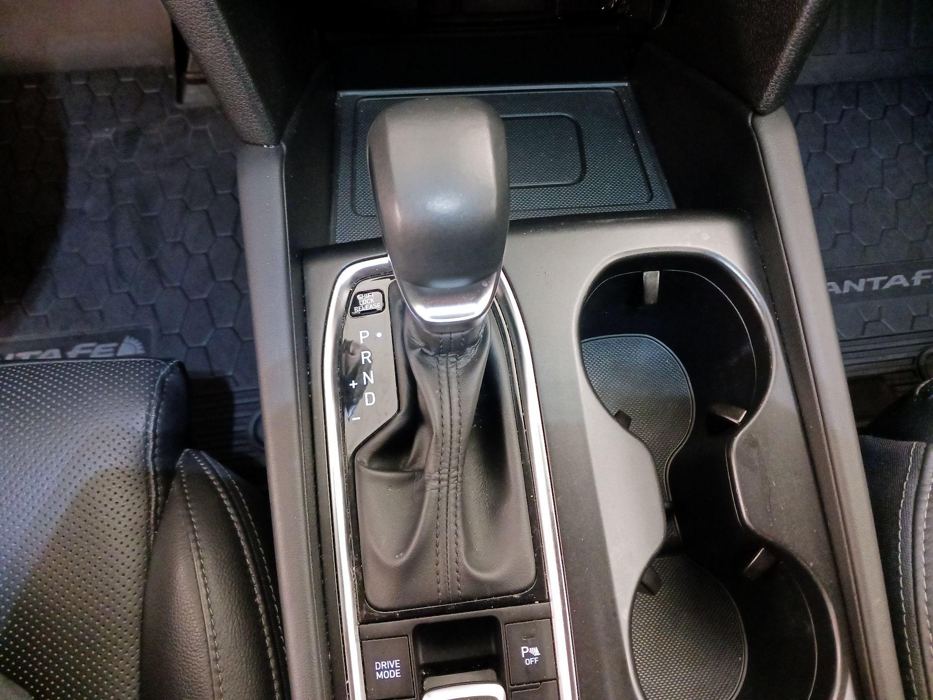 Thumbnail: 2020 Hyundai Santa Fe - 18