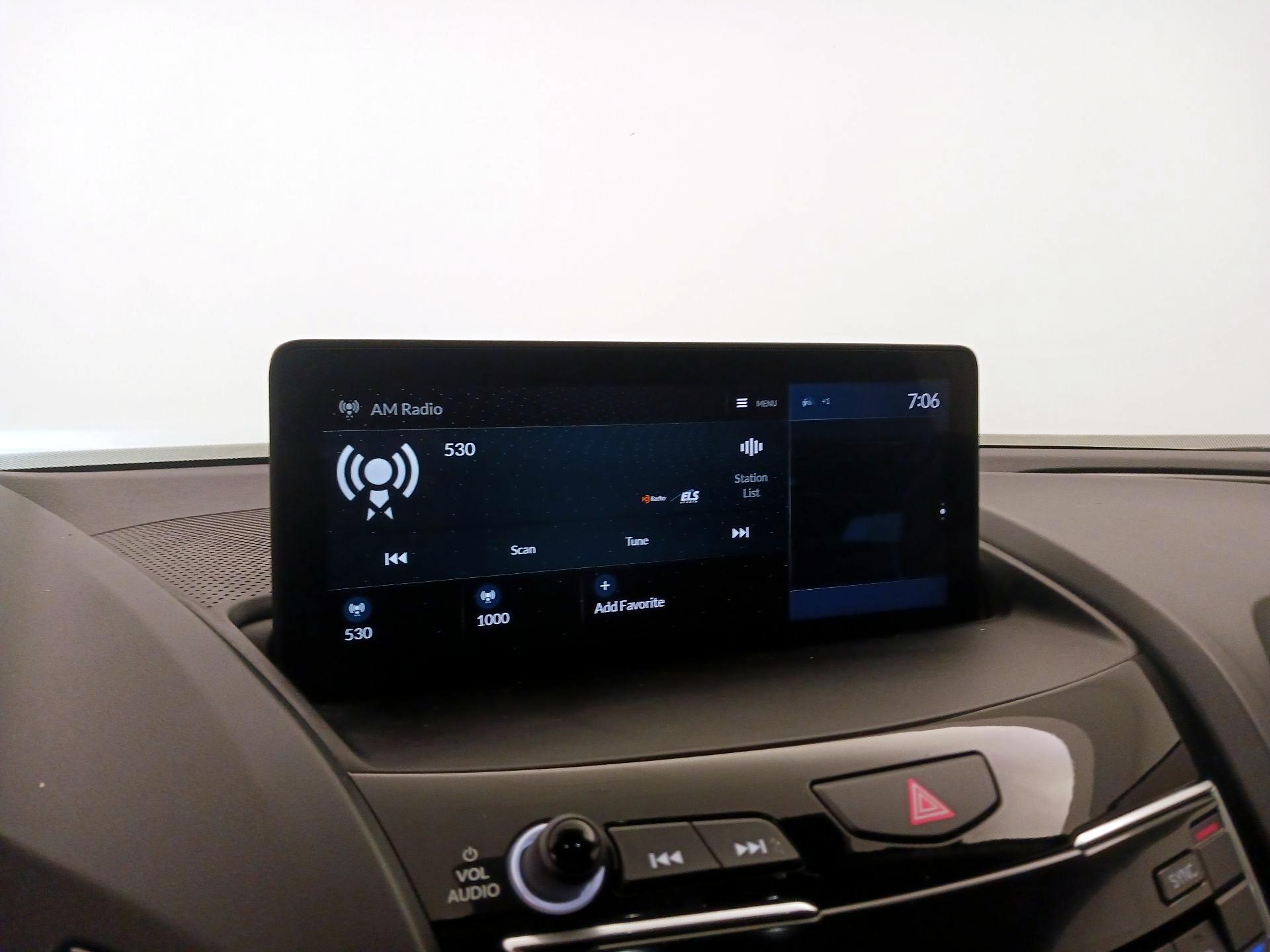 Thumbnail: 2024 Acura RDX - 16