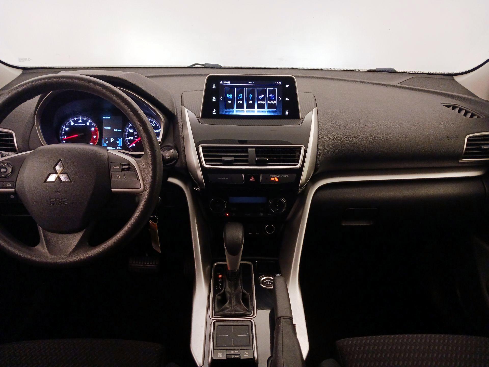 Thumbnail: 2018 Mitsubishi Eclipse Cross - 9