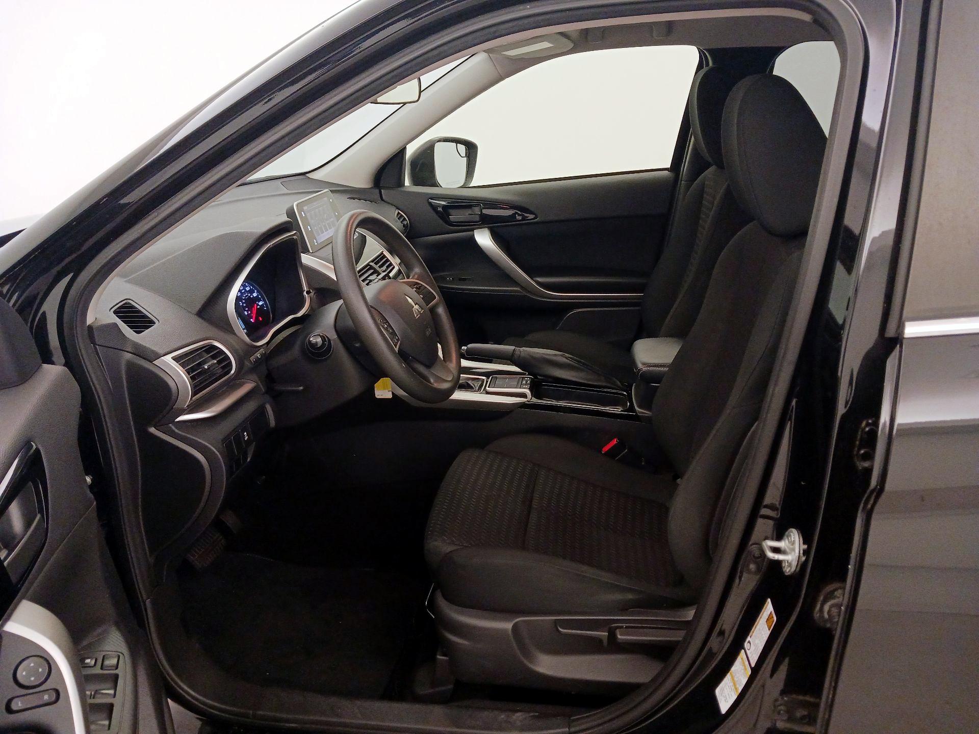 Thumbnail: 2018 Mitsubishi Eclipse Cross - 11