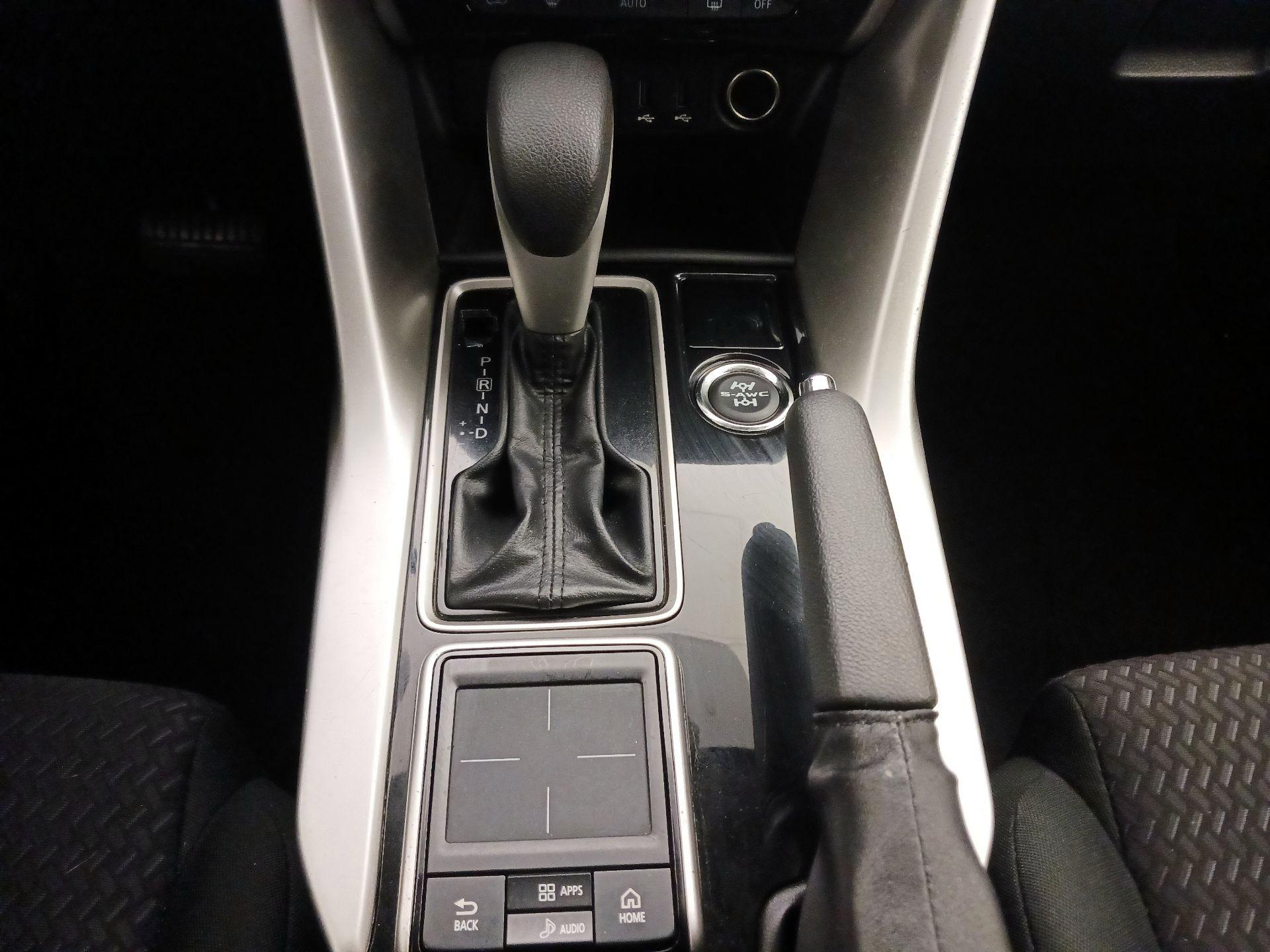 Thumbnail: 2018 Mitsubishi Eclipse Cross - 17