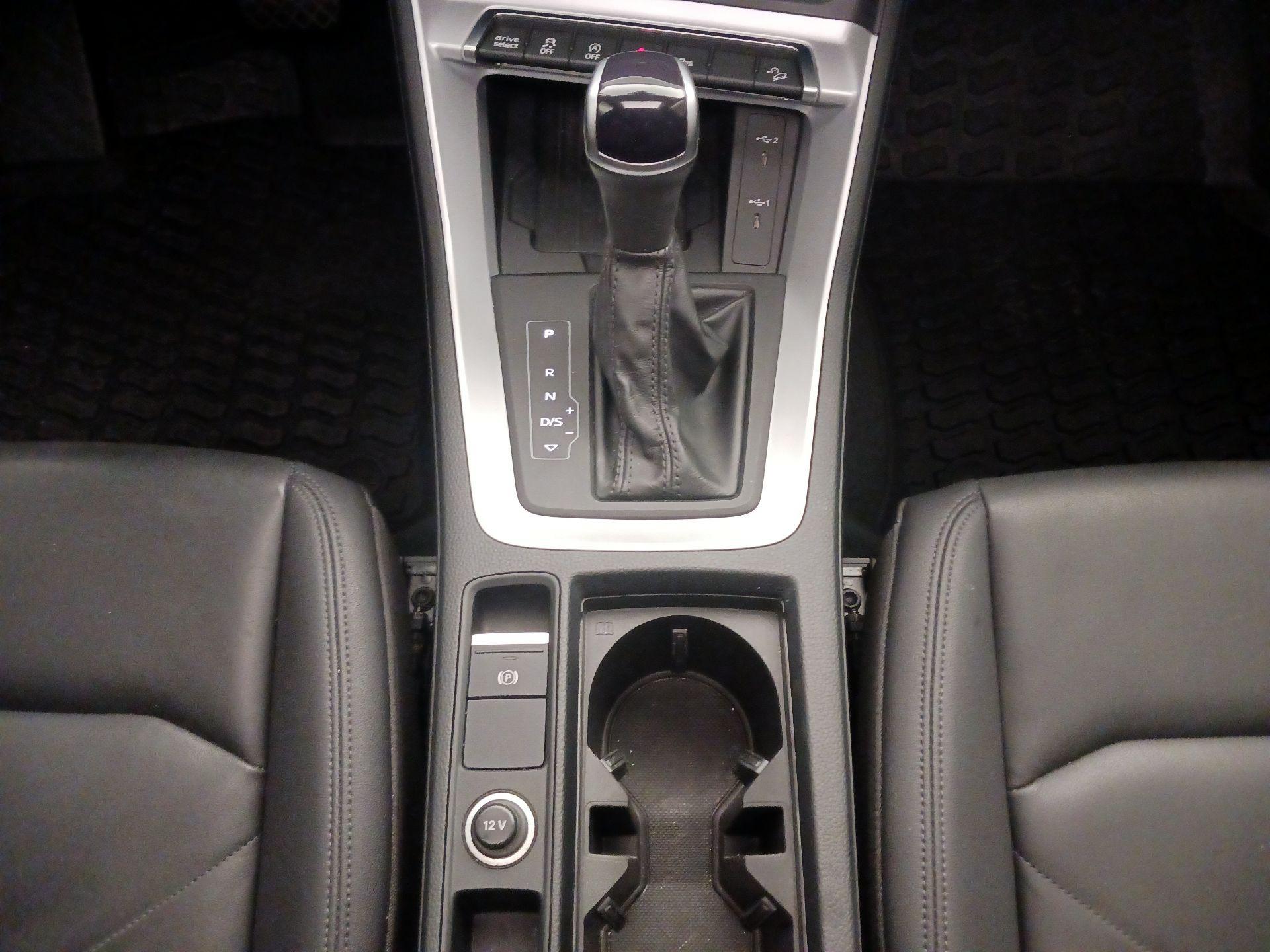 Thumbnail: 2023 Audi Q3 - 18