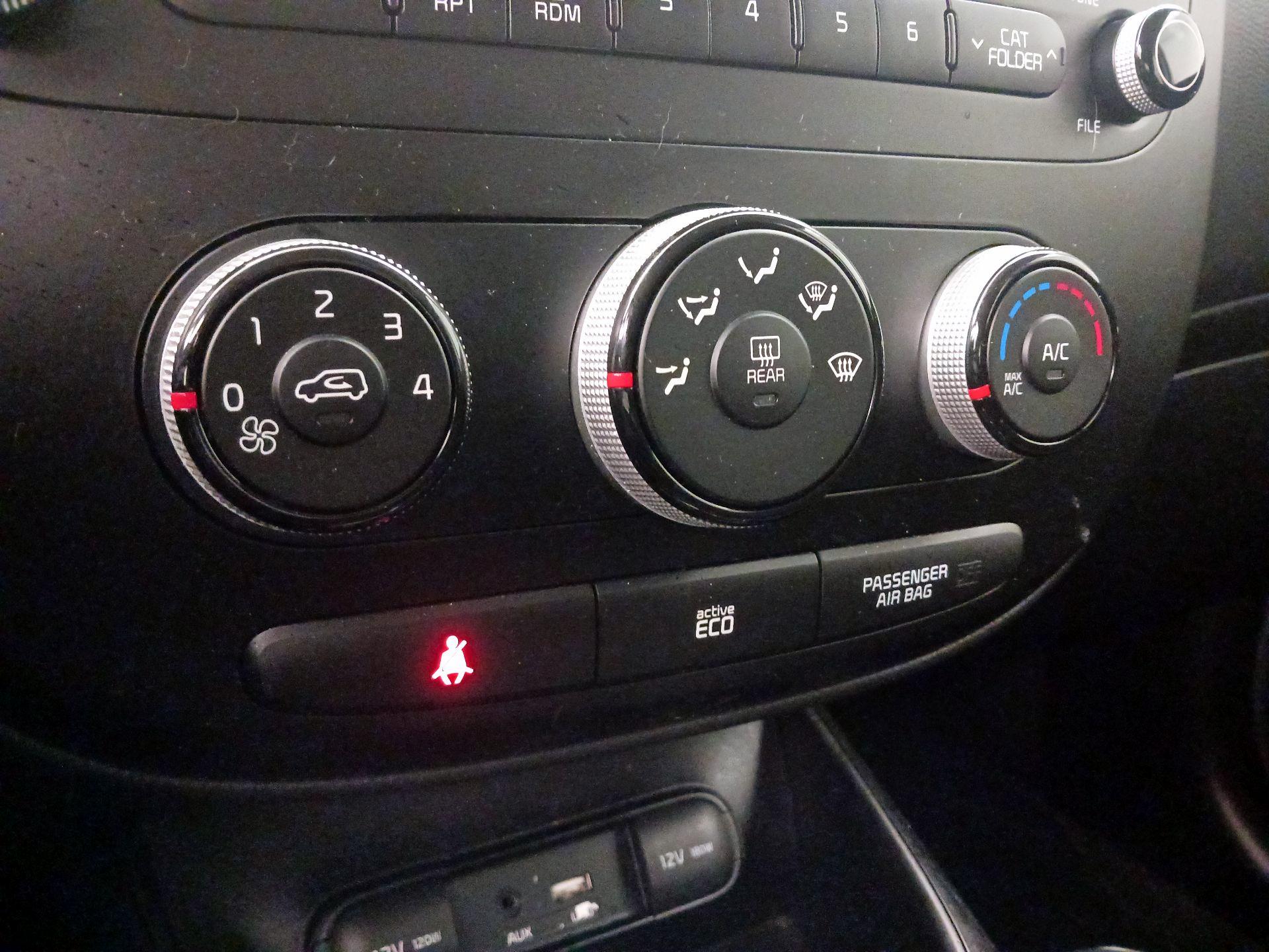 Thumbnail: 2015 Kia Soul - 15