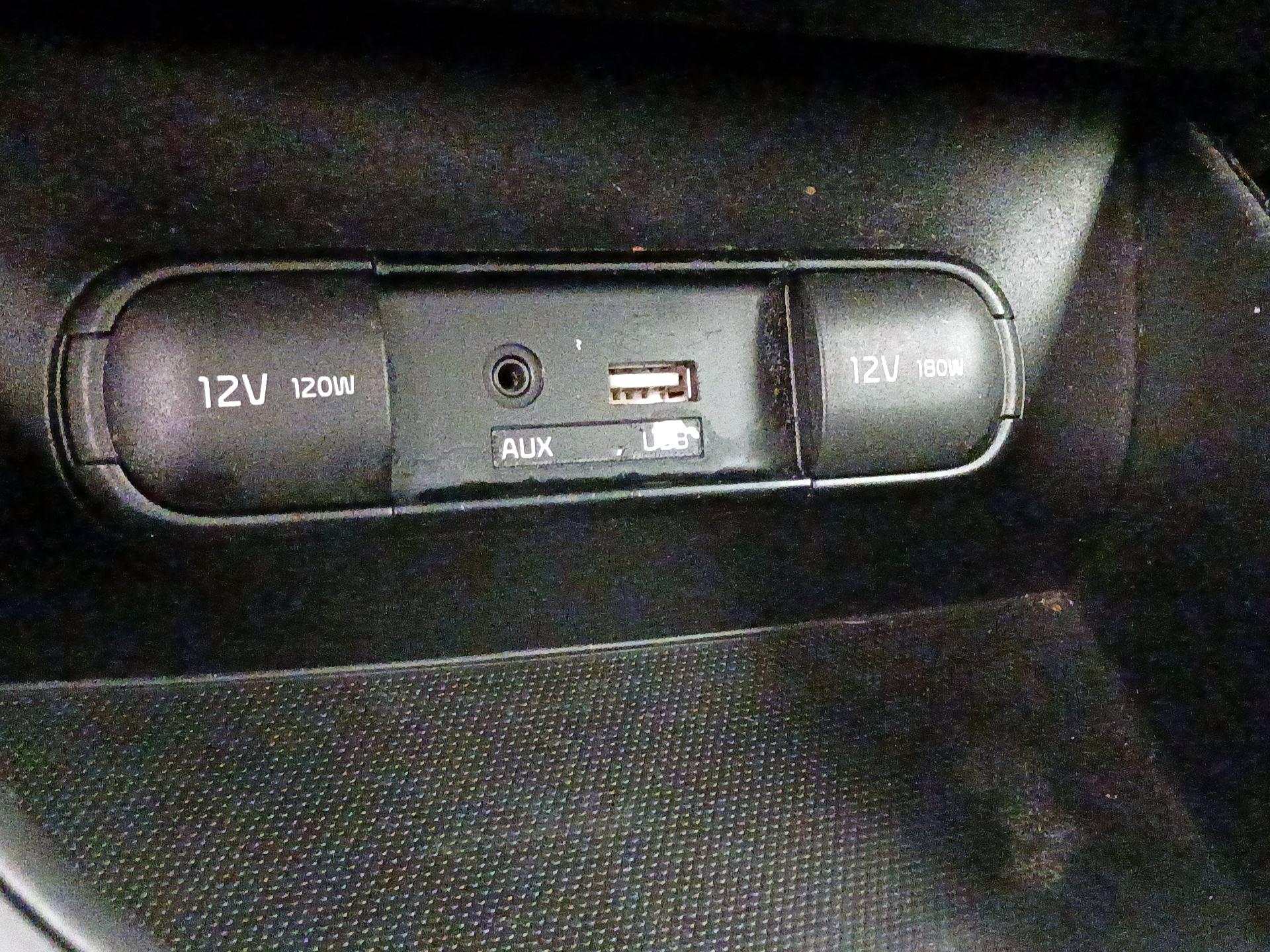 Thumbnail: 2015 Kia Soul - 17