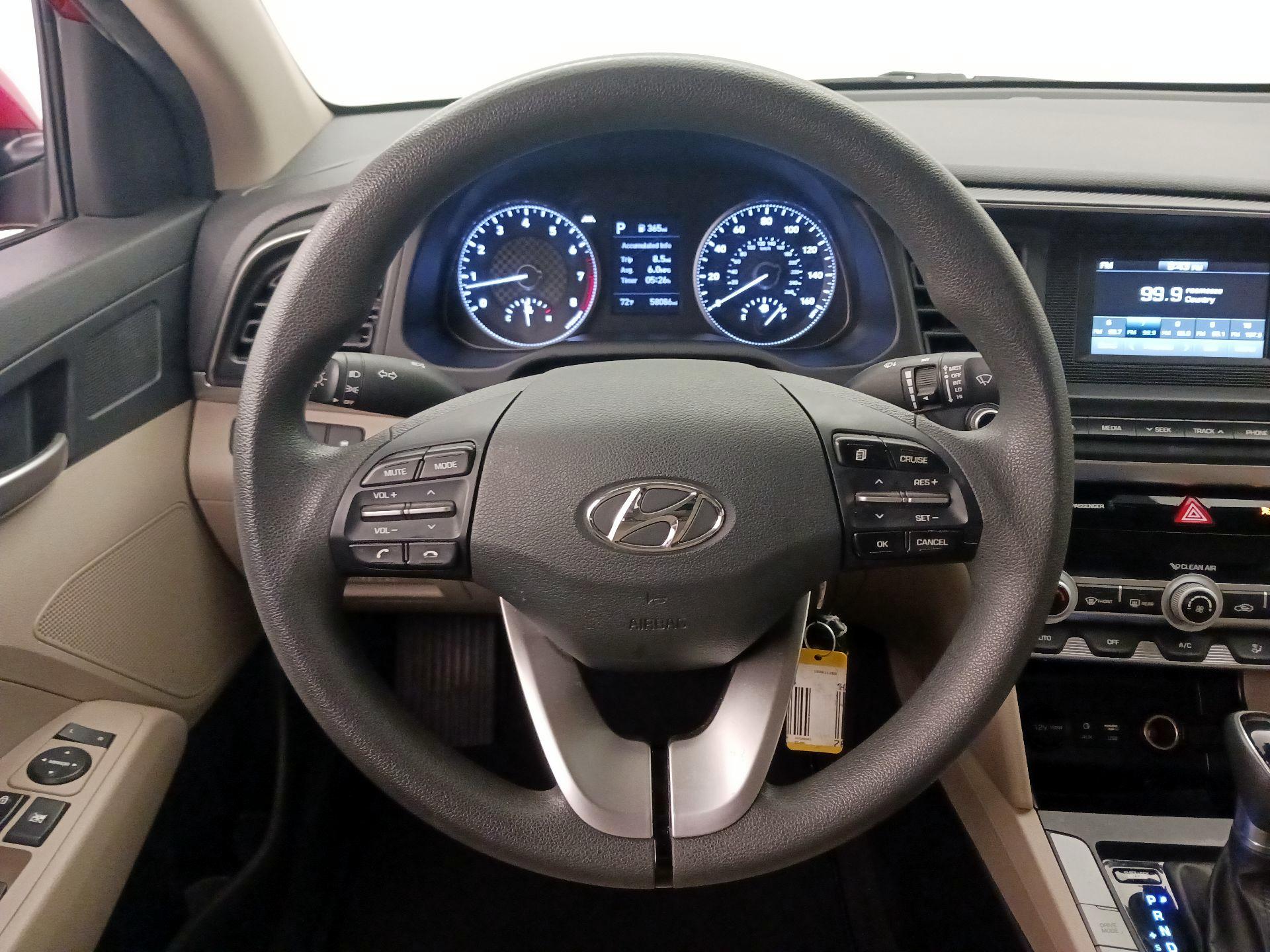 Thumbnail: 2020 Hyundai Elantra - 10