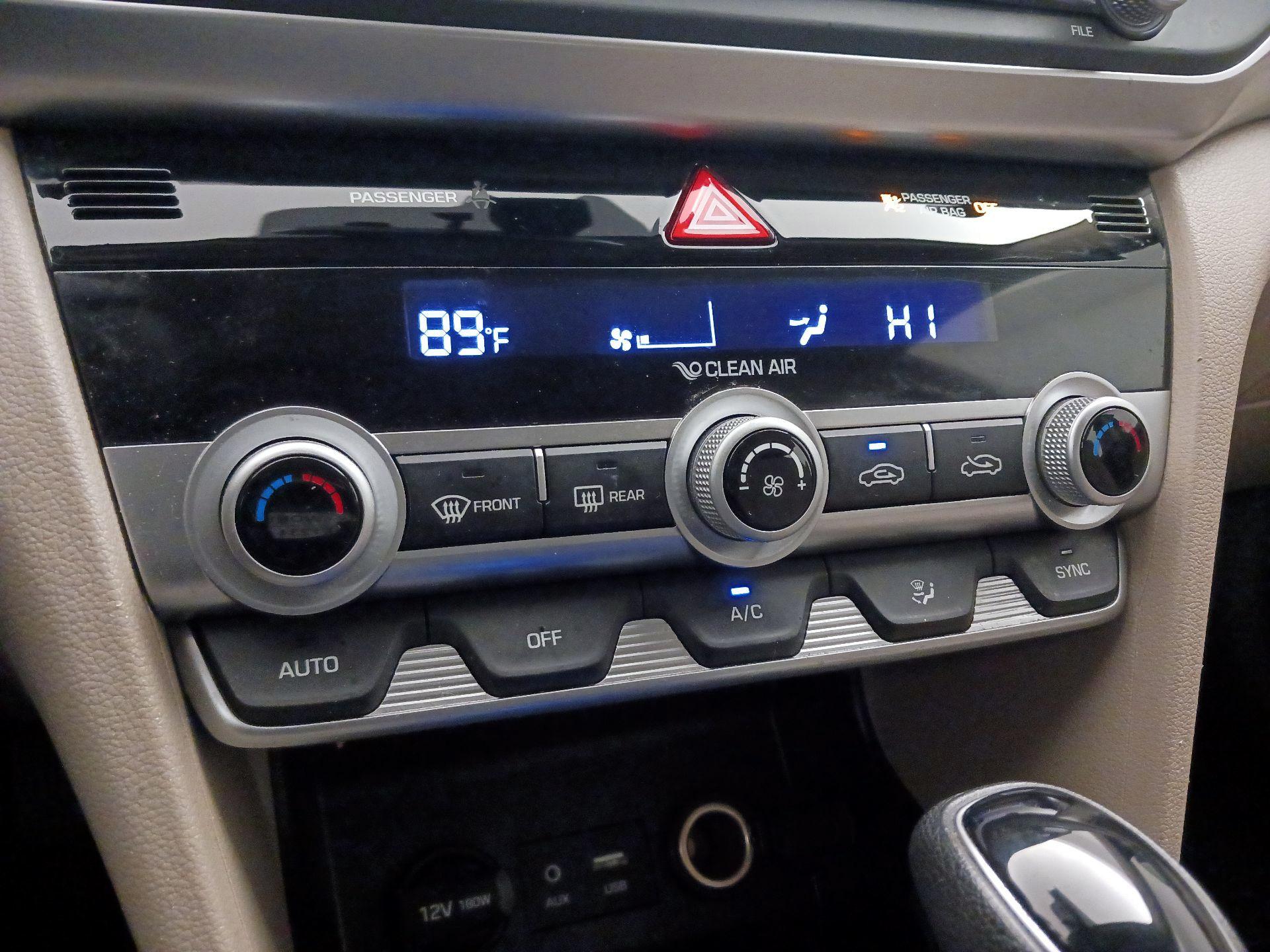 Thumbnail: 2020 Hyundai Elantra - 16