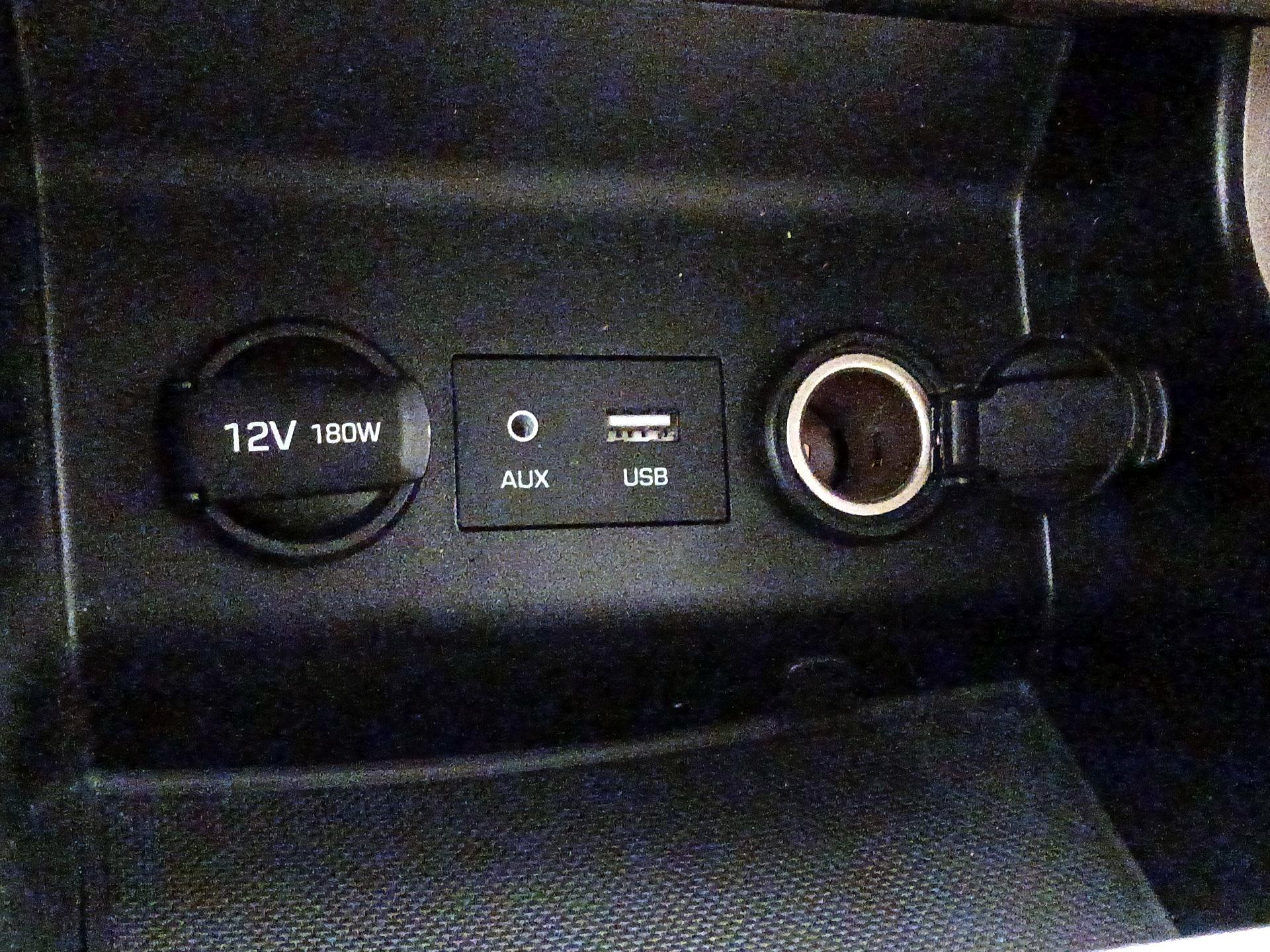 Thumbnail: 2020 Hyundai Elantra - 18