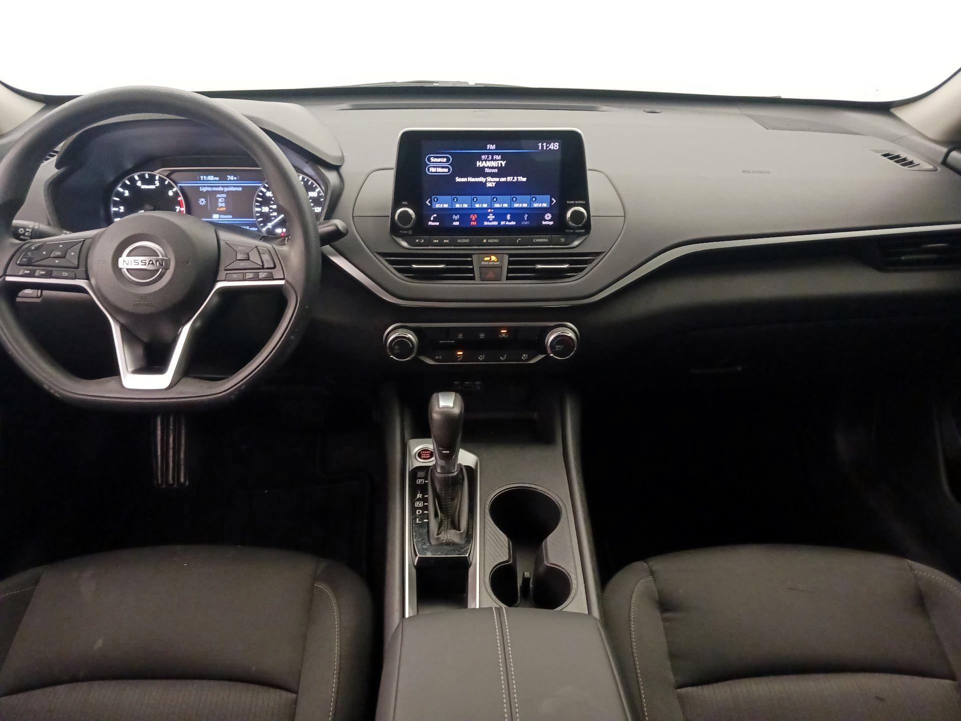 Thumbnail: 2019 Nissan Altima - 9