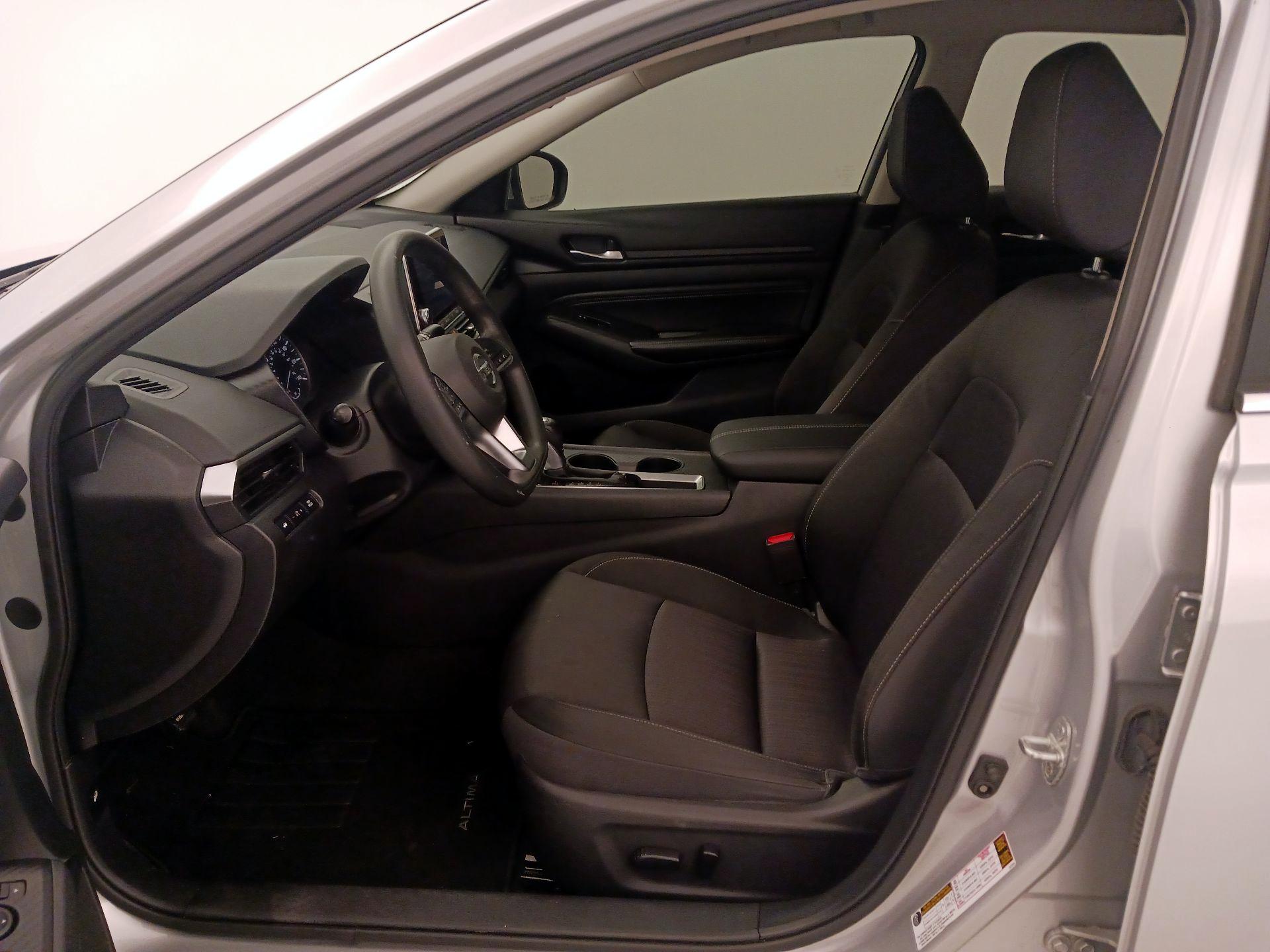 Thumbnail: 2019 Nissan Altima - 11