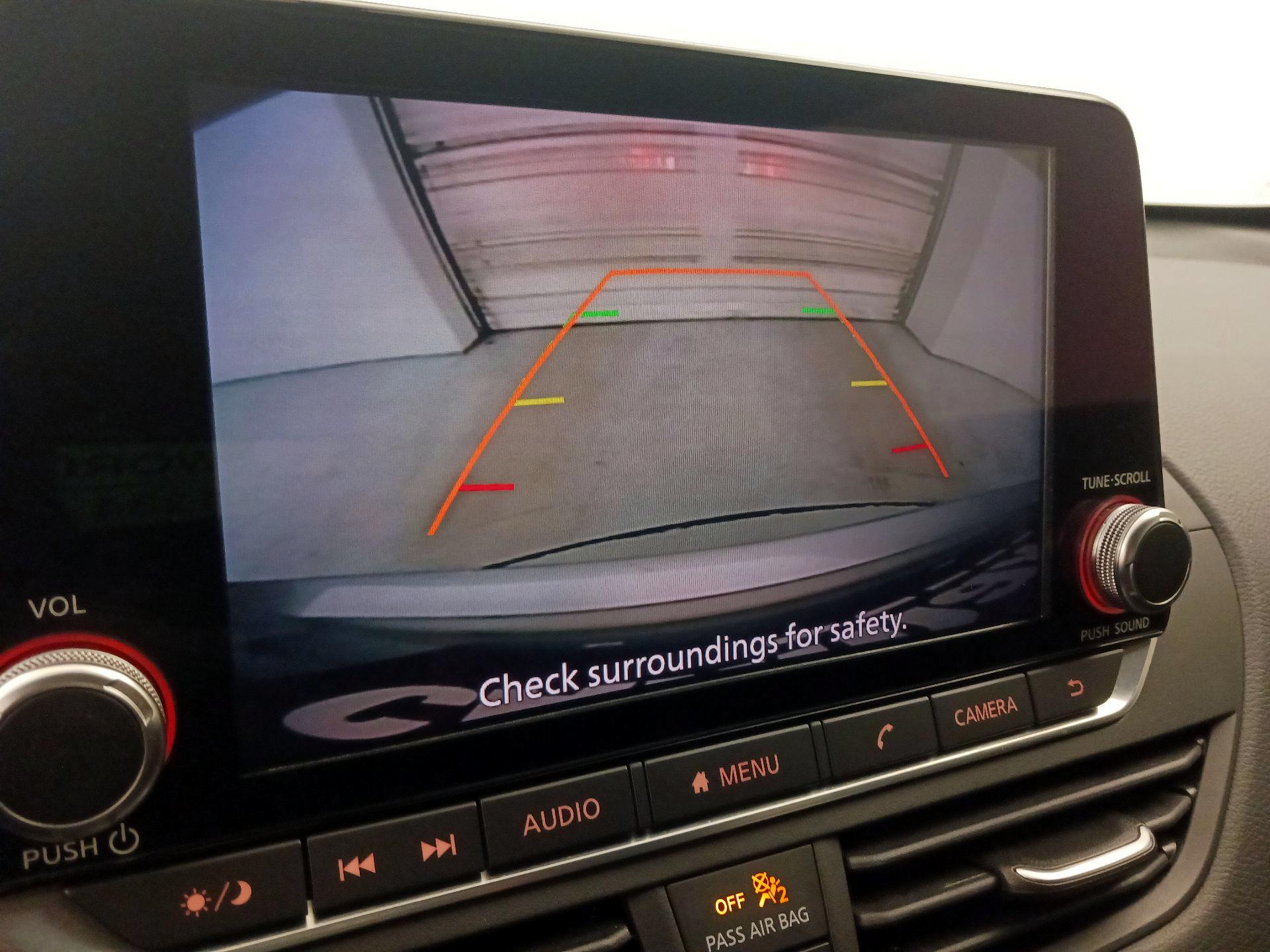 Thumbnail: 2019 Nissan Altima - 14