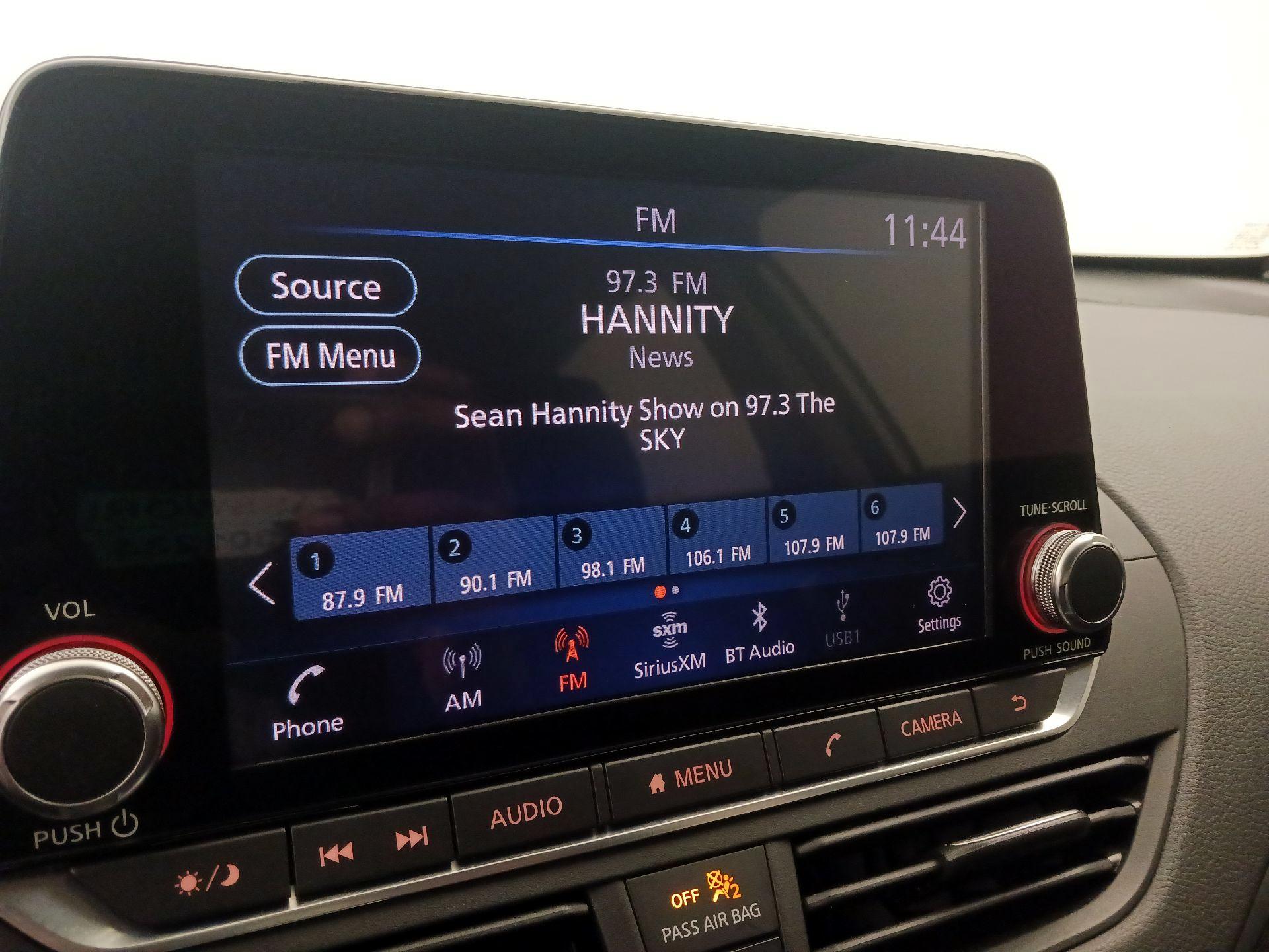 Thumbnail: 2019 Nissan Altima - 15