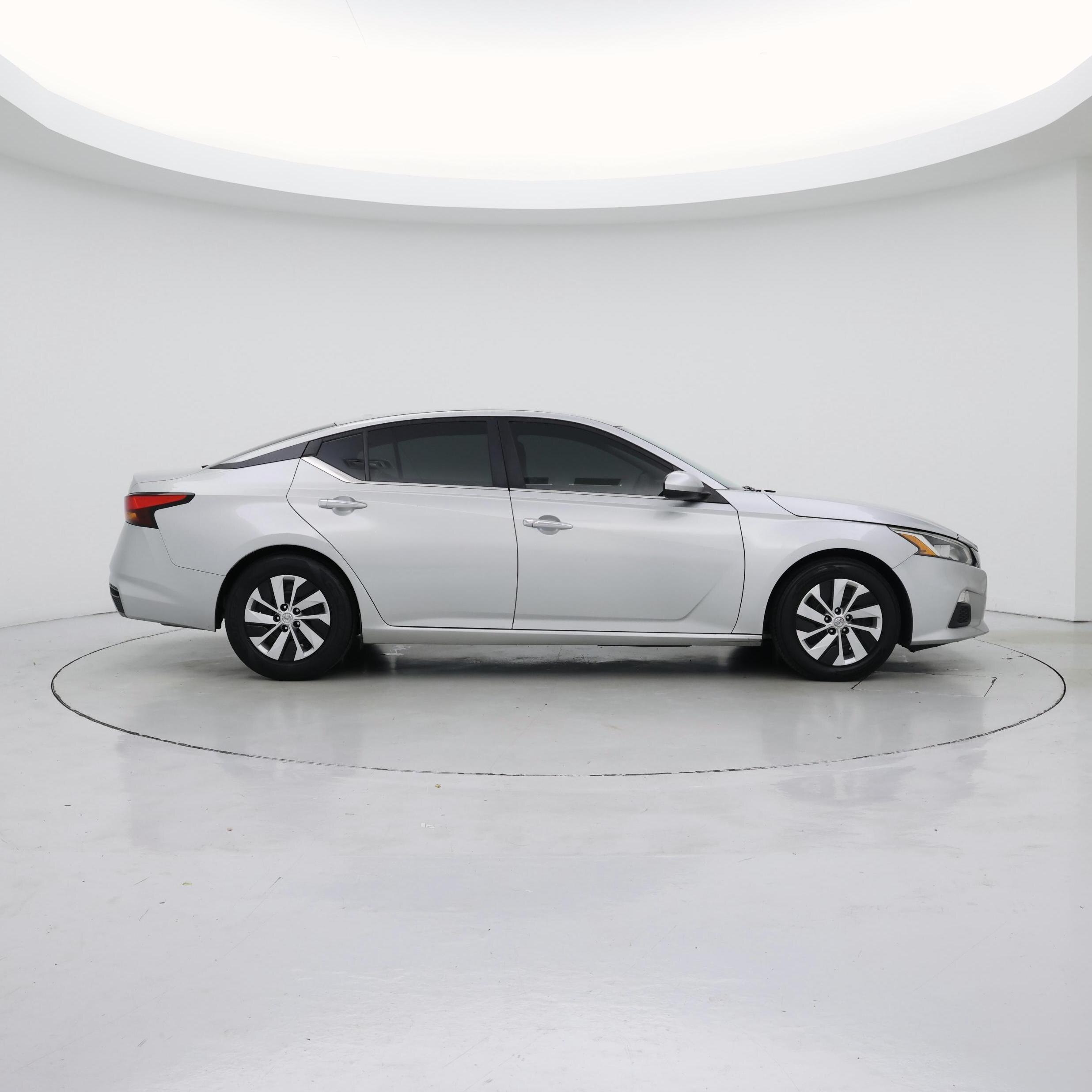 Thumbnail: 2019 Nissan Altima - 7