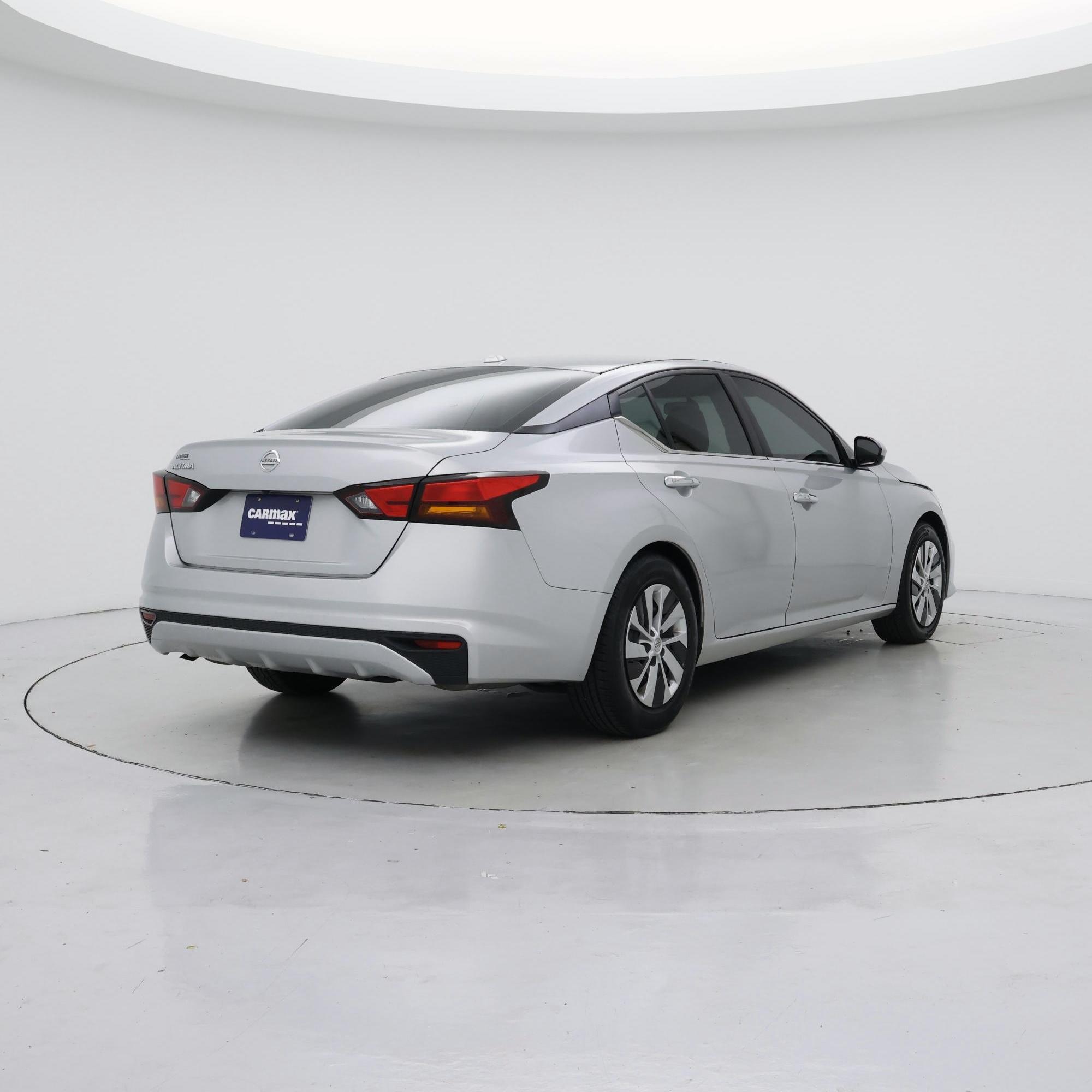 Thumbnail: 2019 Nissan Altima - 8