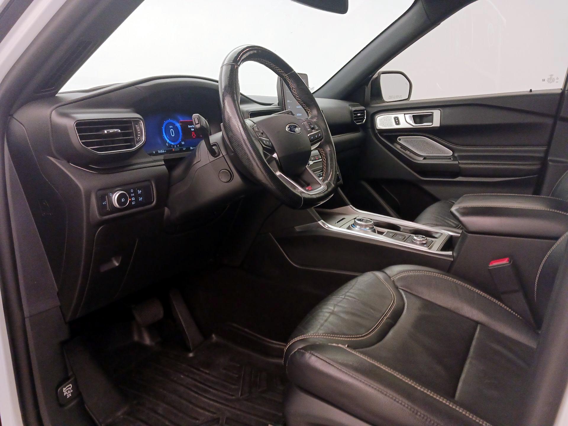 Thumbnail: 2020 Ford Explorer - 11