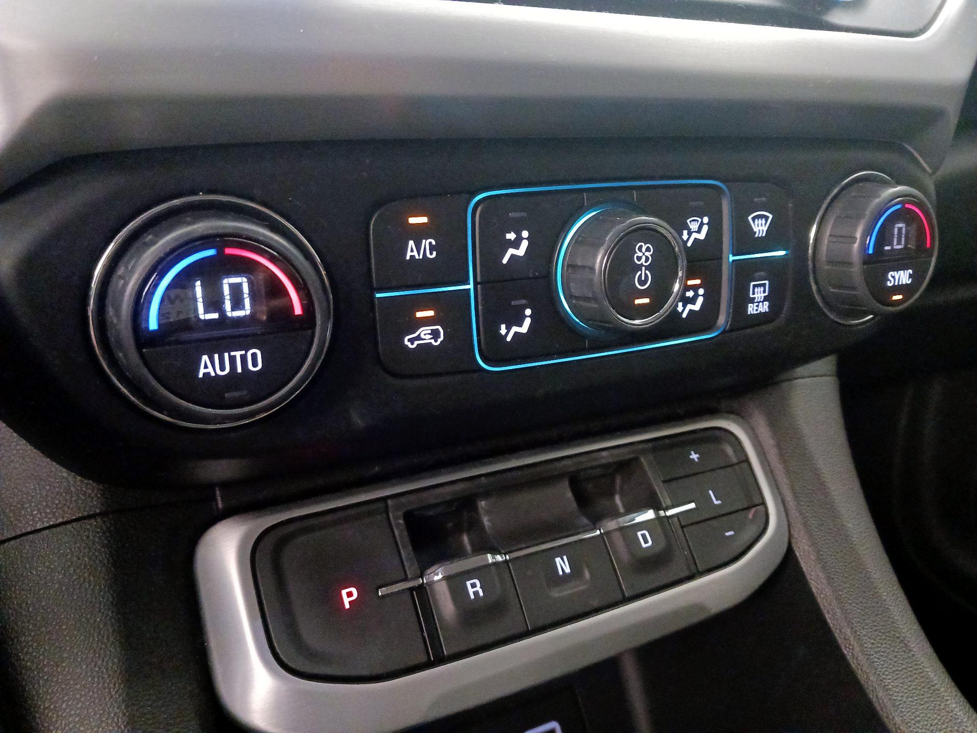 Thumbnail: 2021 GMC Acadia - 16