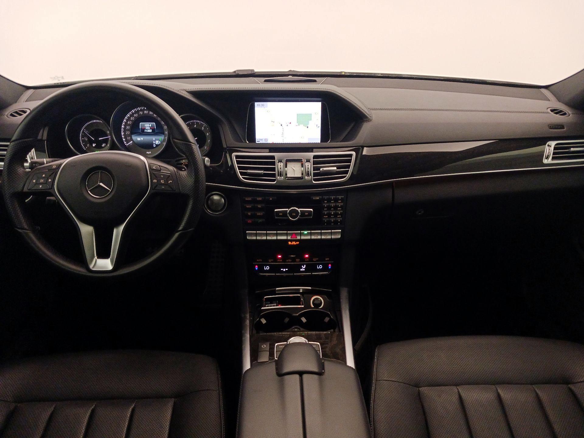 Thumbnail: 2015 Mercedes-Benz E-Class - 9