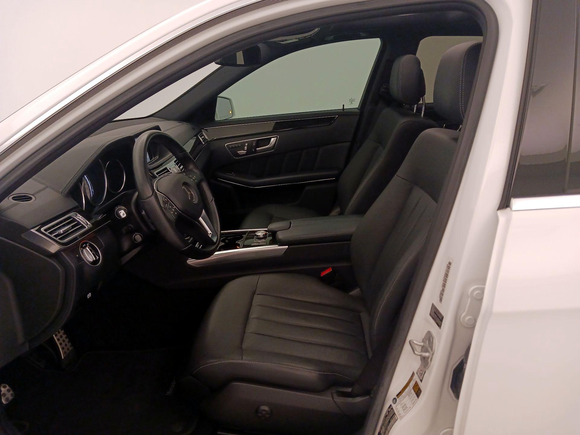 Thumbnail: 2015 Mercedes-Benz E-Class - 11