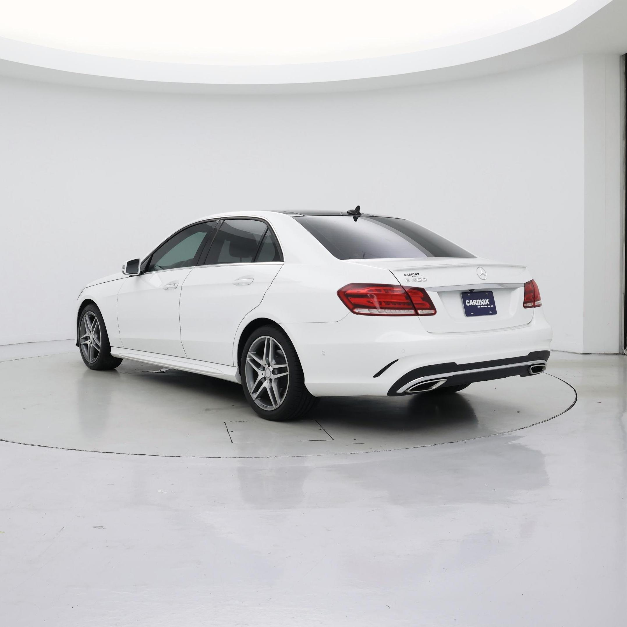 Thumbnail: 2015 Mercedes-Benz E-Class - 2