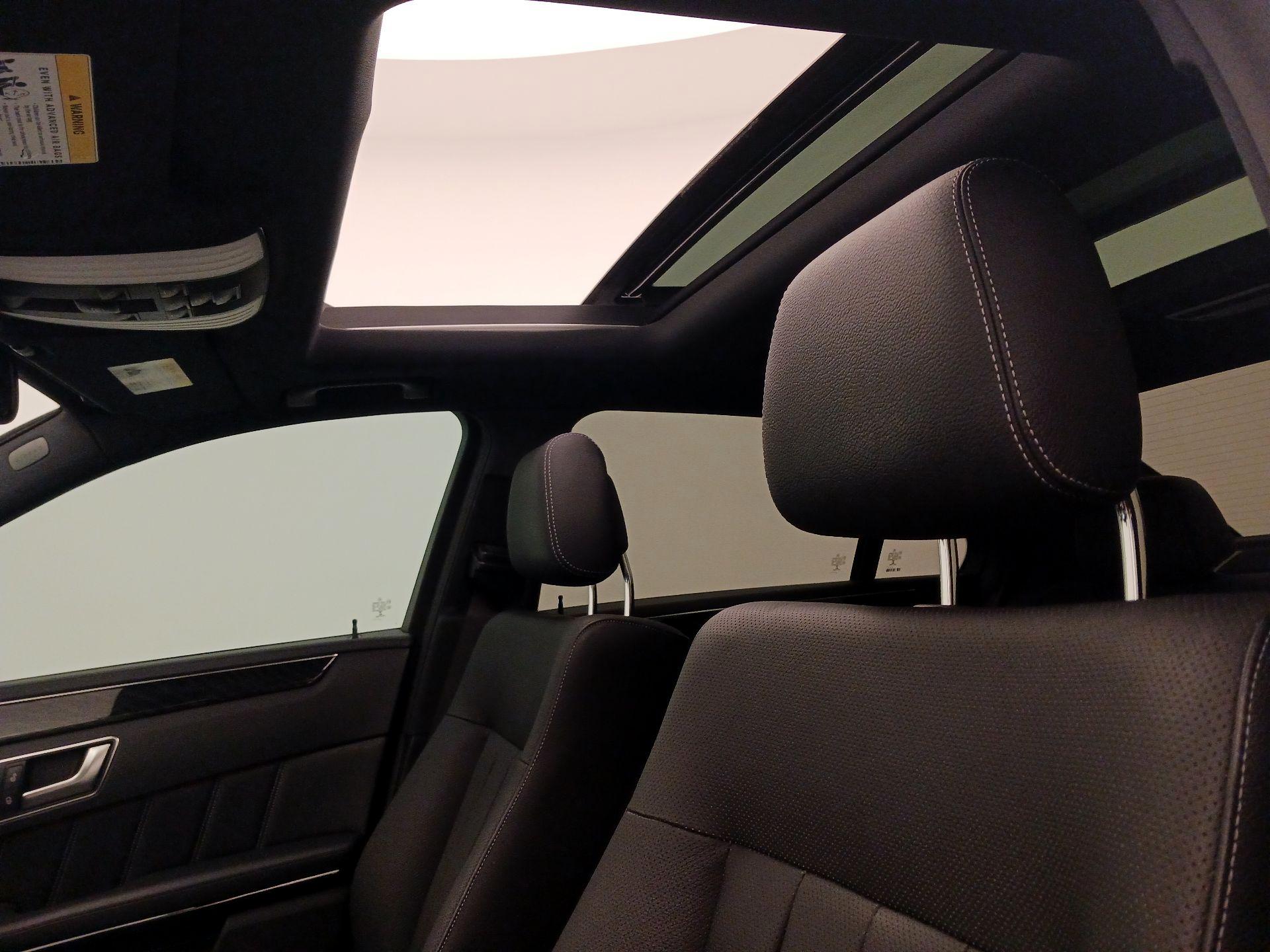 Thumbnail: 2015 Mercedes-Benz E-Class - 20