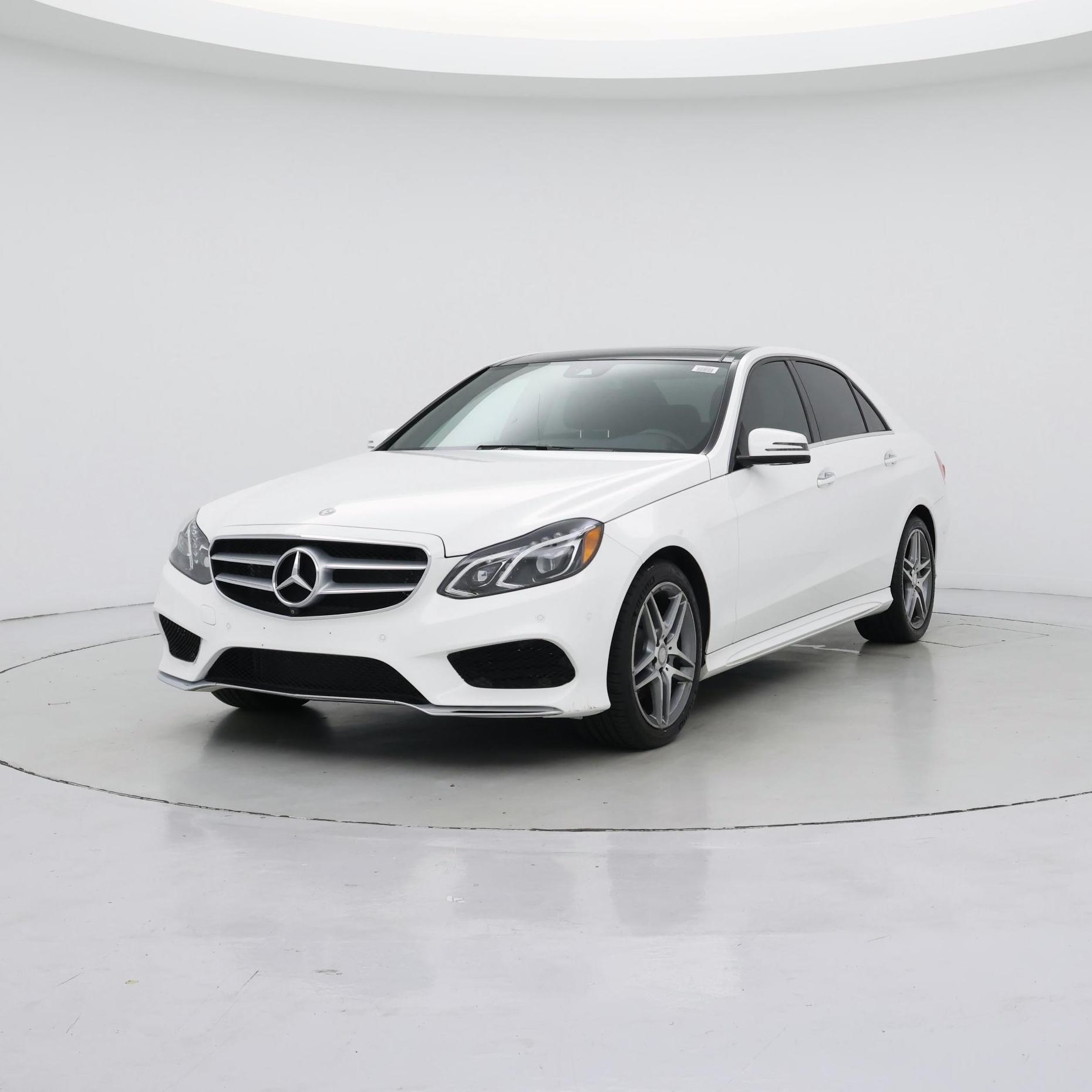 Thumbnail: 2015 Mercedes-Benz E-Class - 4