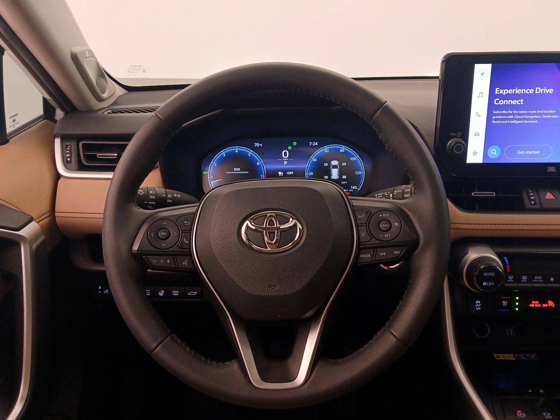 Thumbnail: 2024 Toyota RAV4 - 10