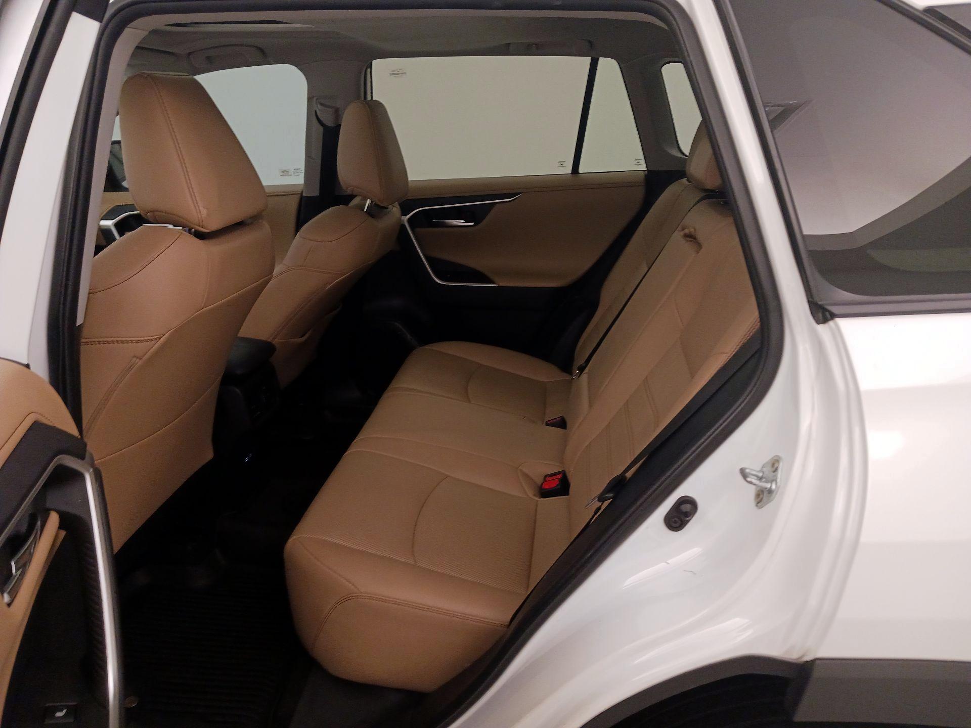 Thumbnail: 2024 Toyota RAV4 - 20