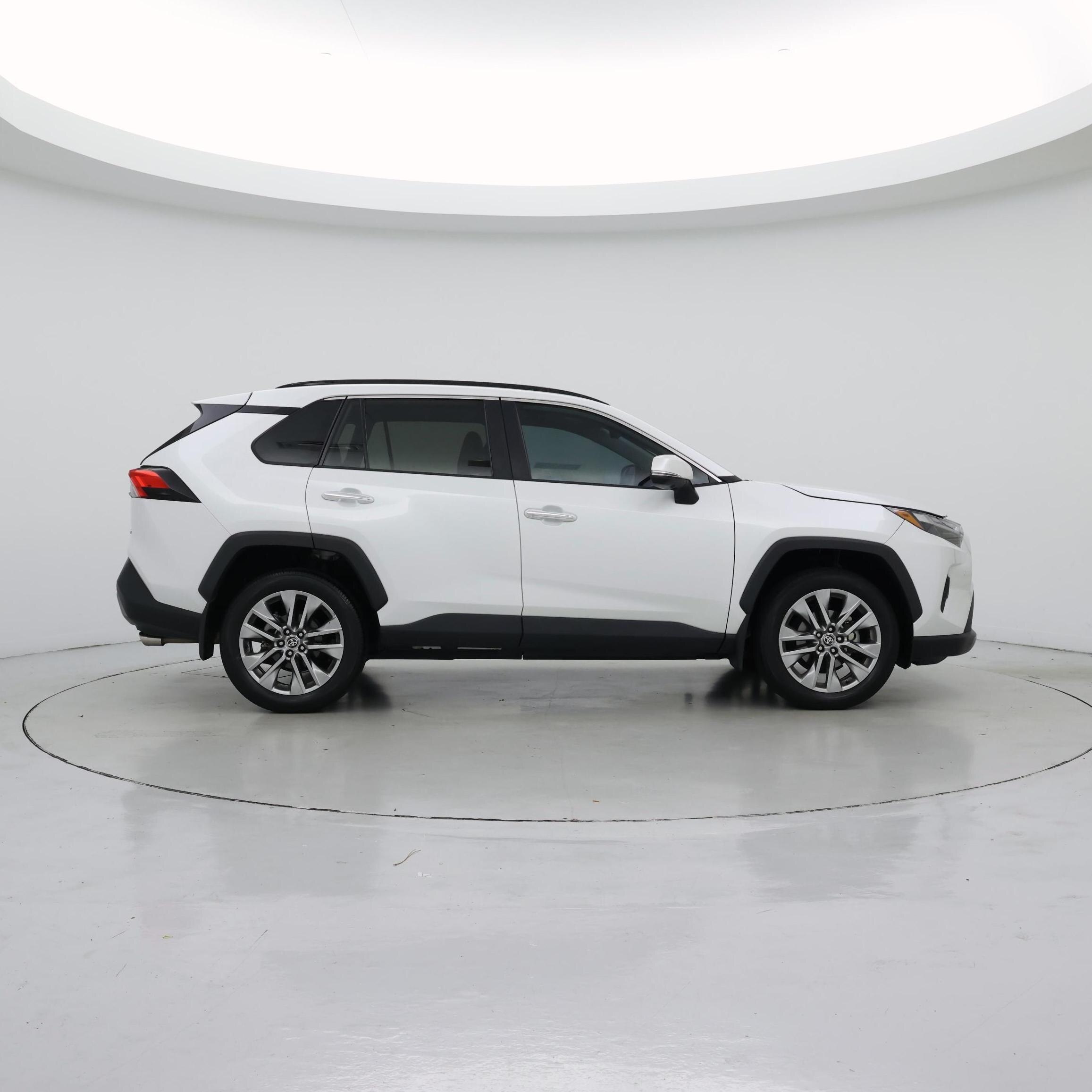 Thumbnail: 2024 Toyota RAV4 - 7