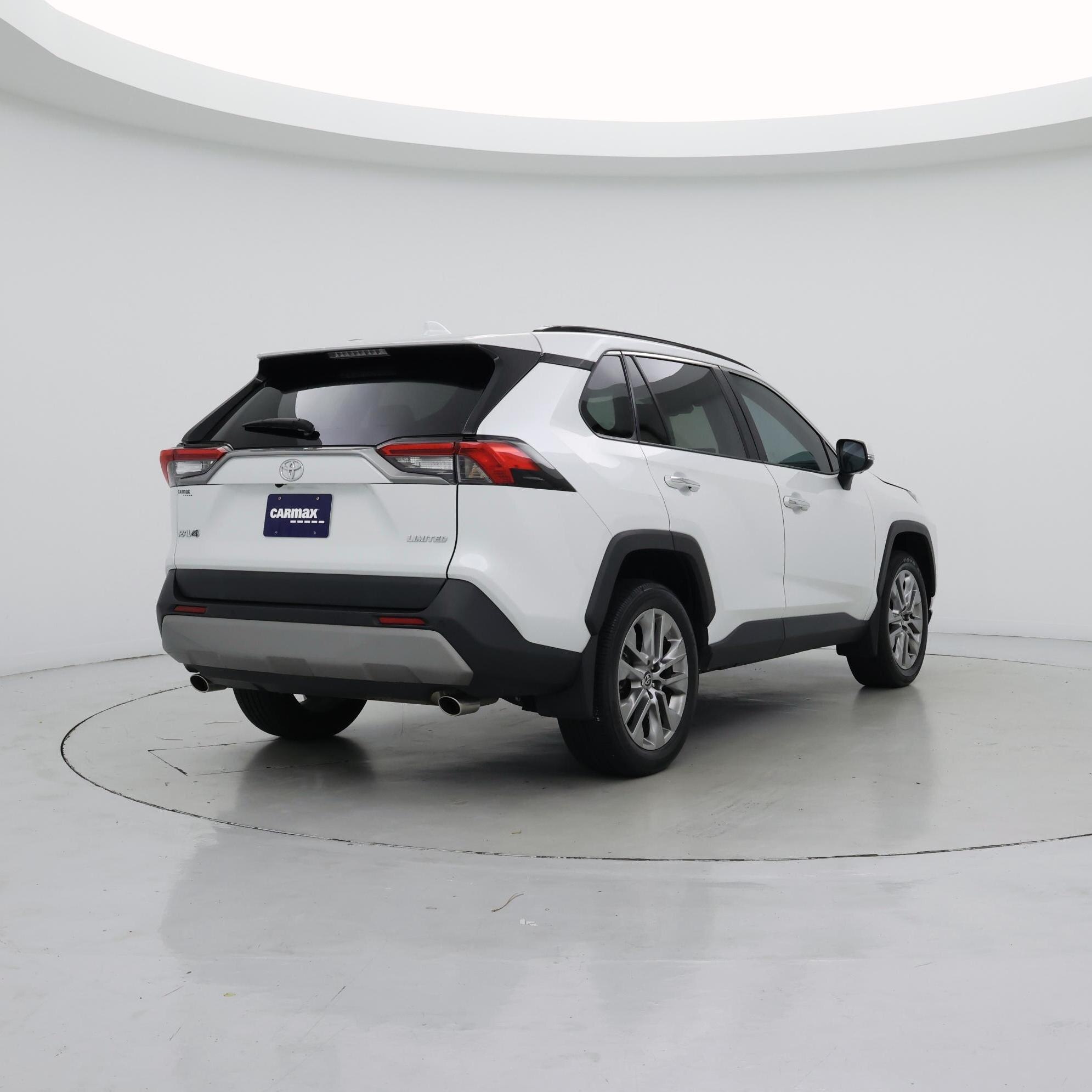 Thumbnail: 2024 Toyota RAV4 - 8