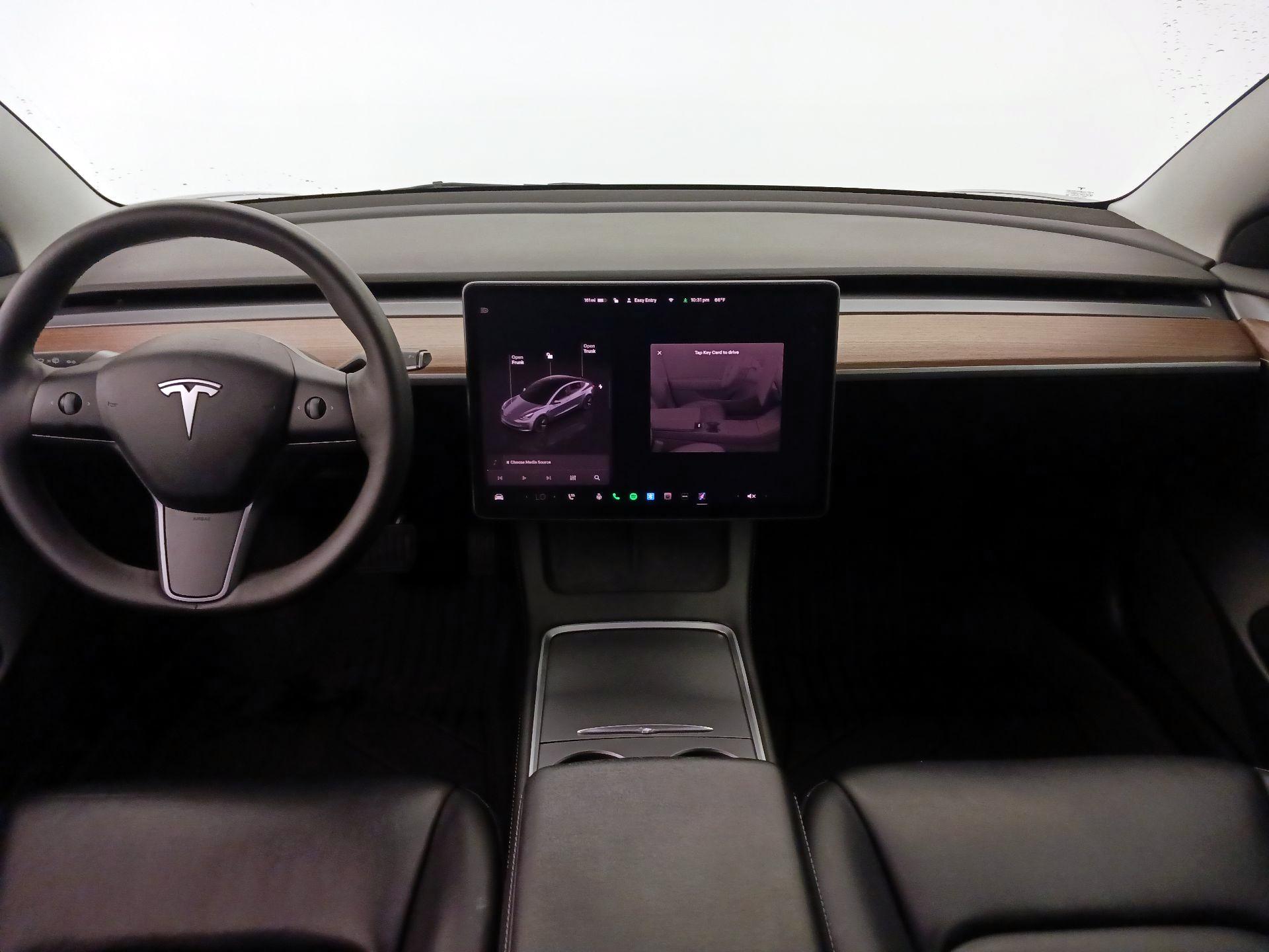 Thumbnail: 2022 Tesla Model 3 - 9