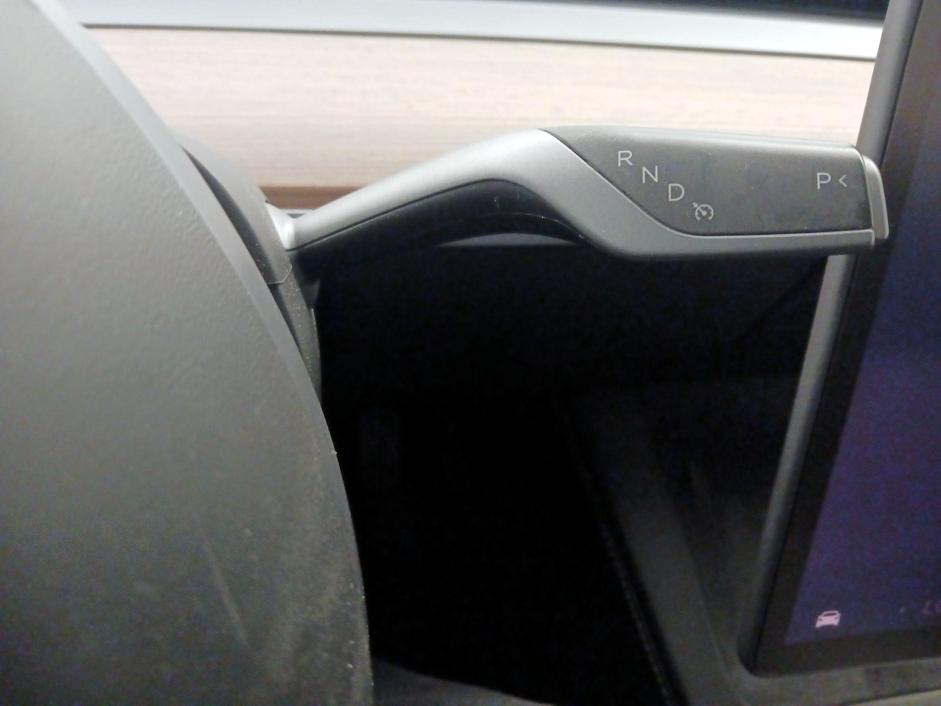 Thumbnail: 2022 Tesla Model 3 - 17