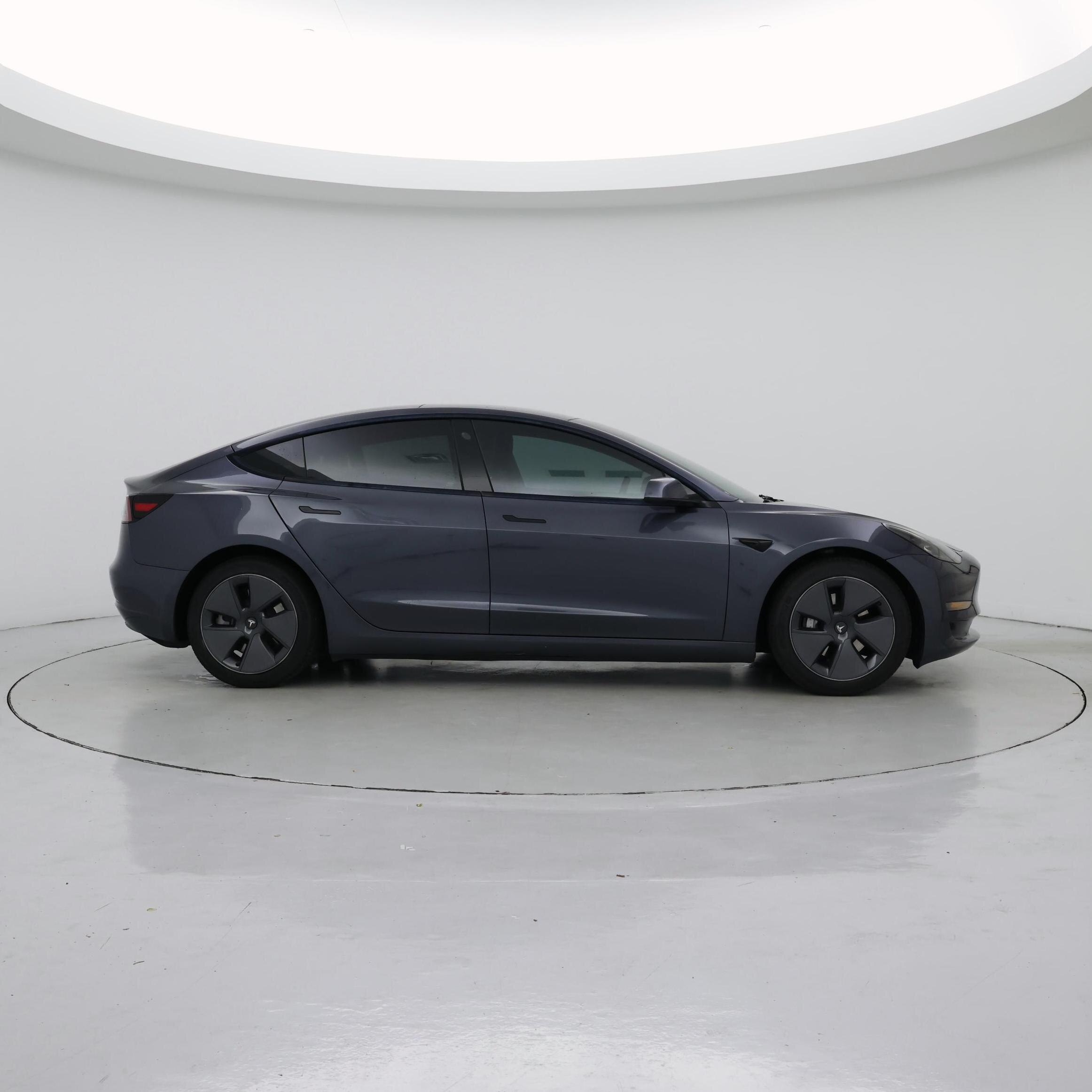 Thumbnail: 2022 Tesla Model 3 - 7
