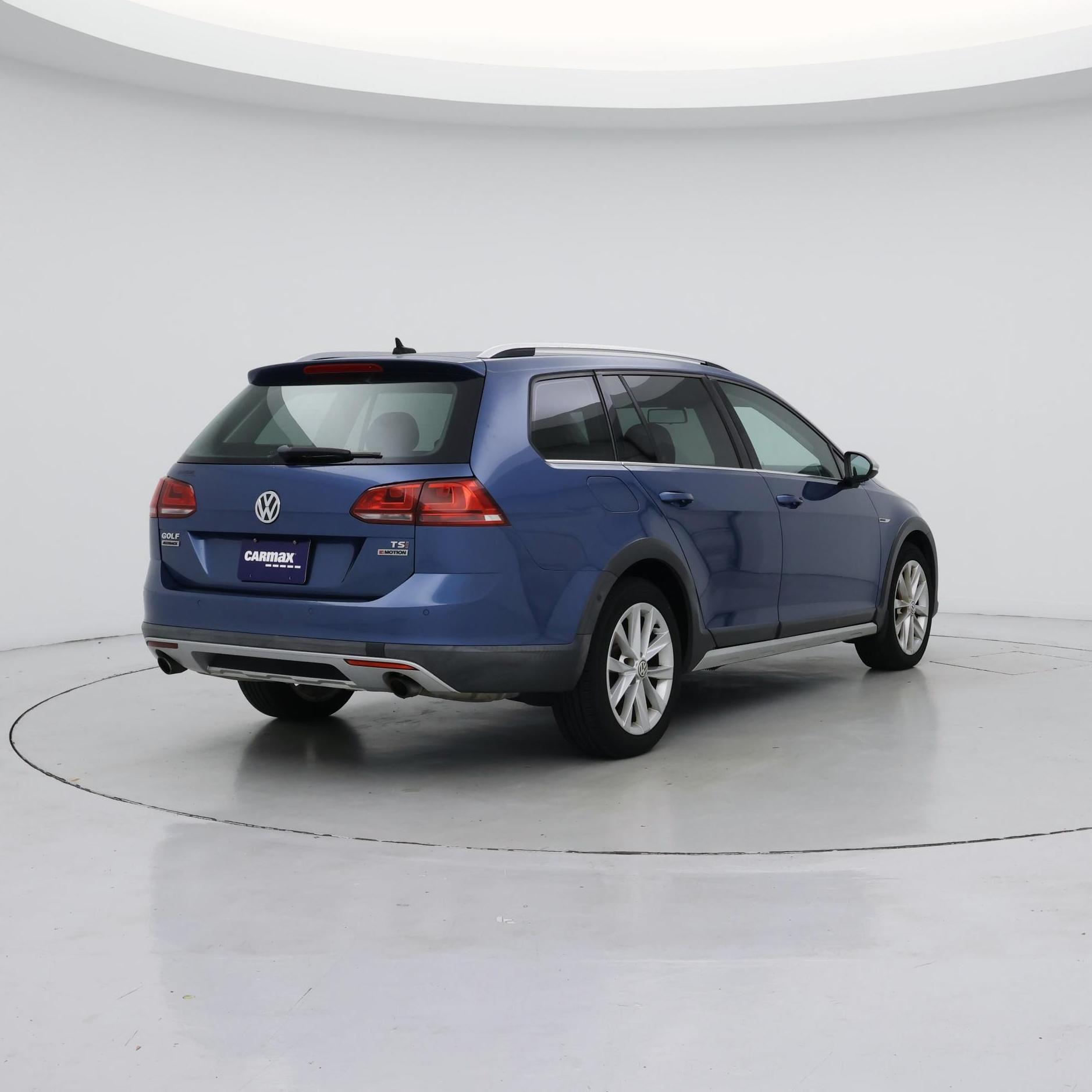 Thumbnail: 2017 Volkswagen Golf - 8