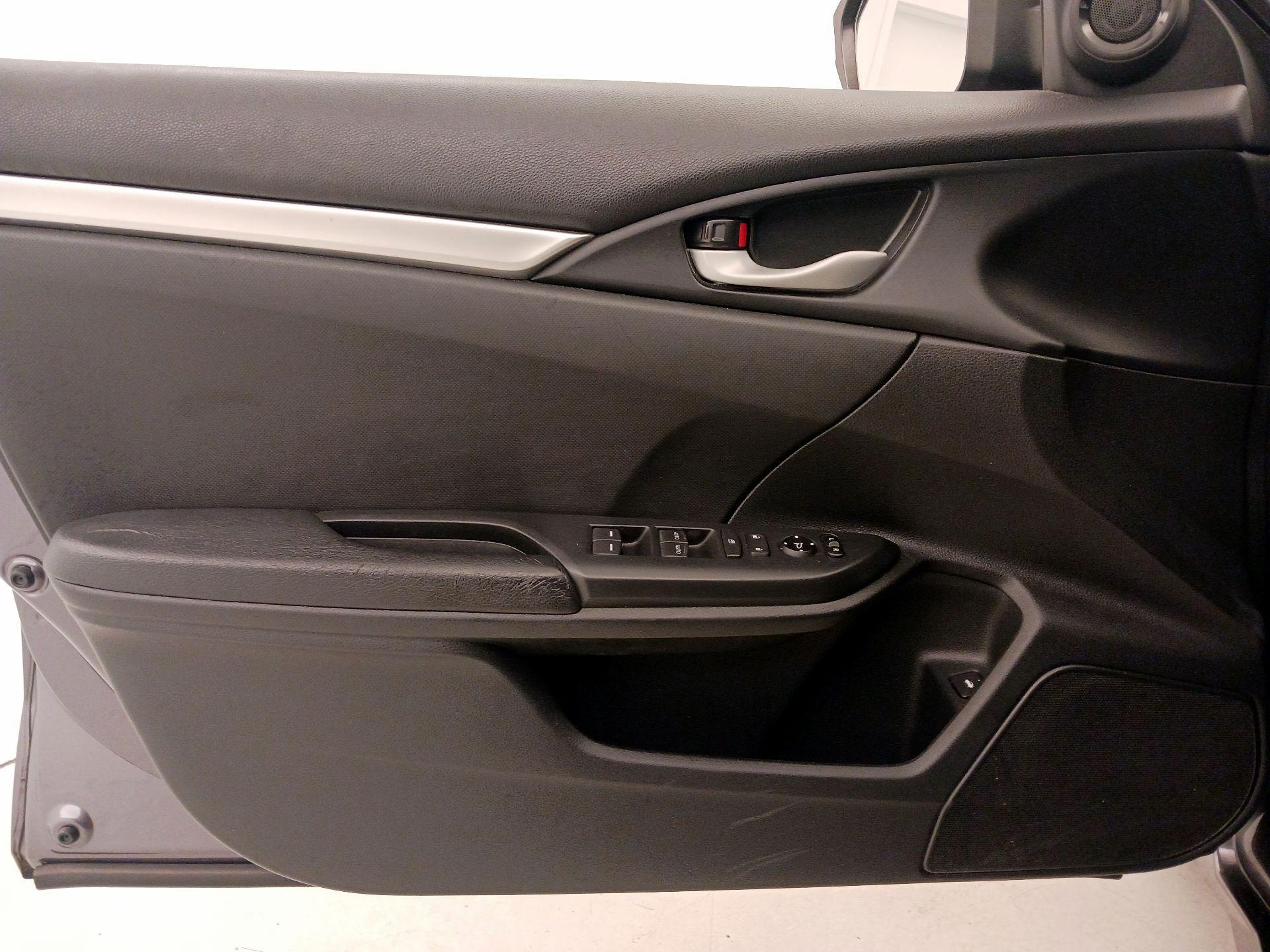 Thumbnail: 2019 Honda Civic - 12