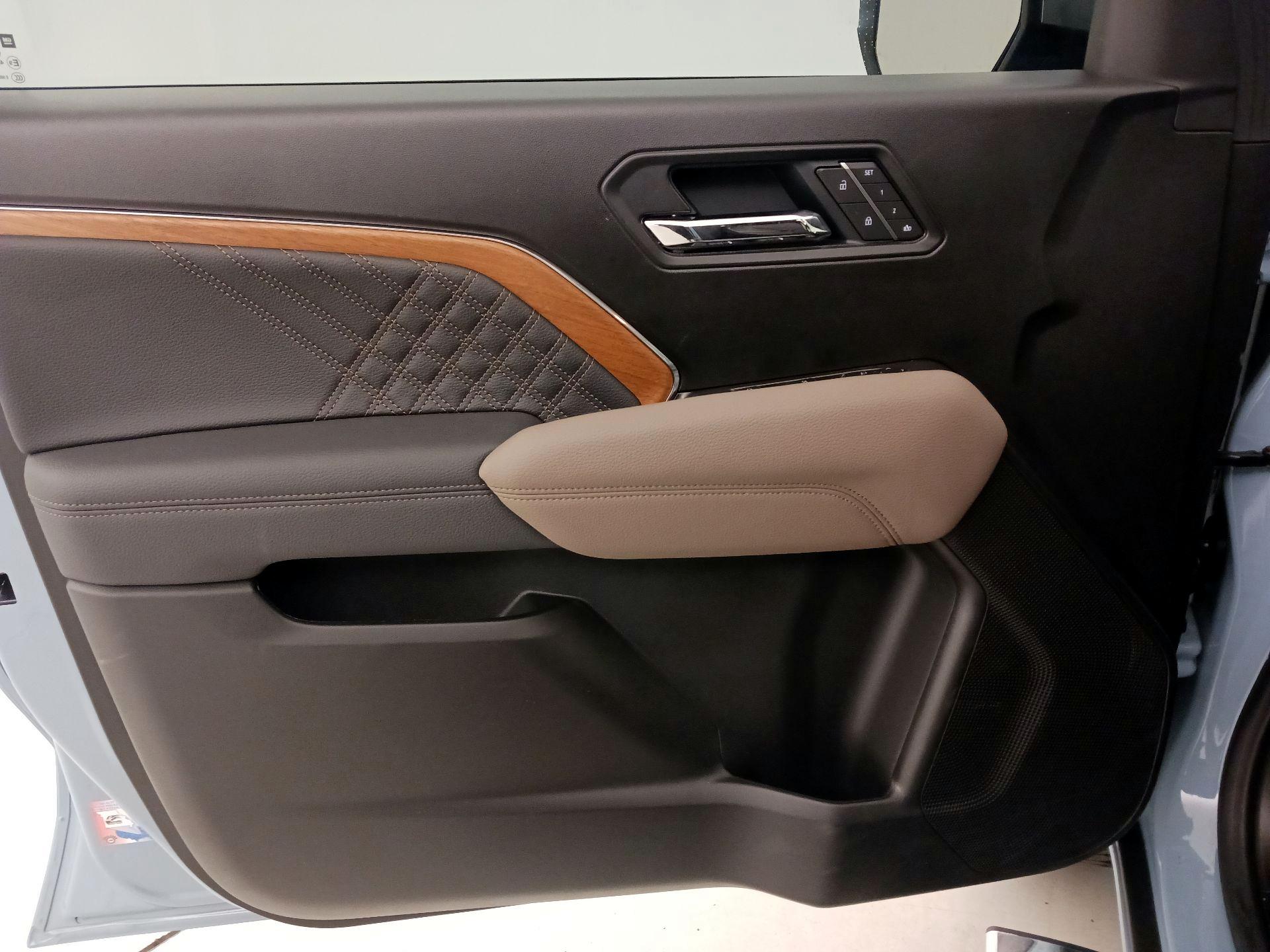 Thumbnail: 2025 GMC Canyon - 12