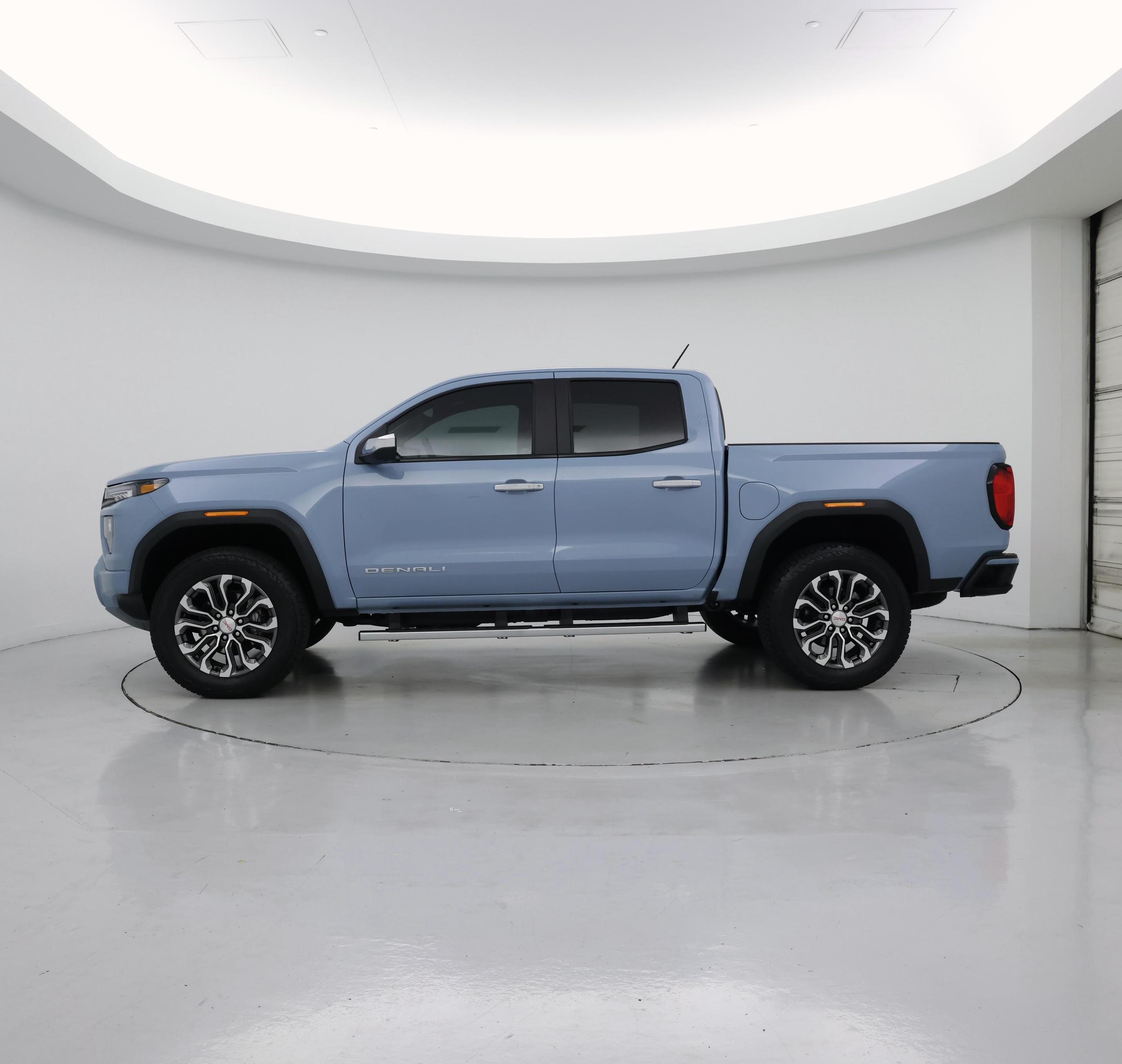 Thumbnail: 2025 GMC Canyon - 3