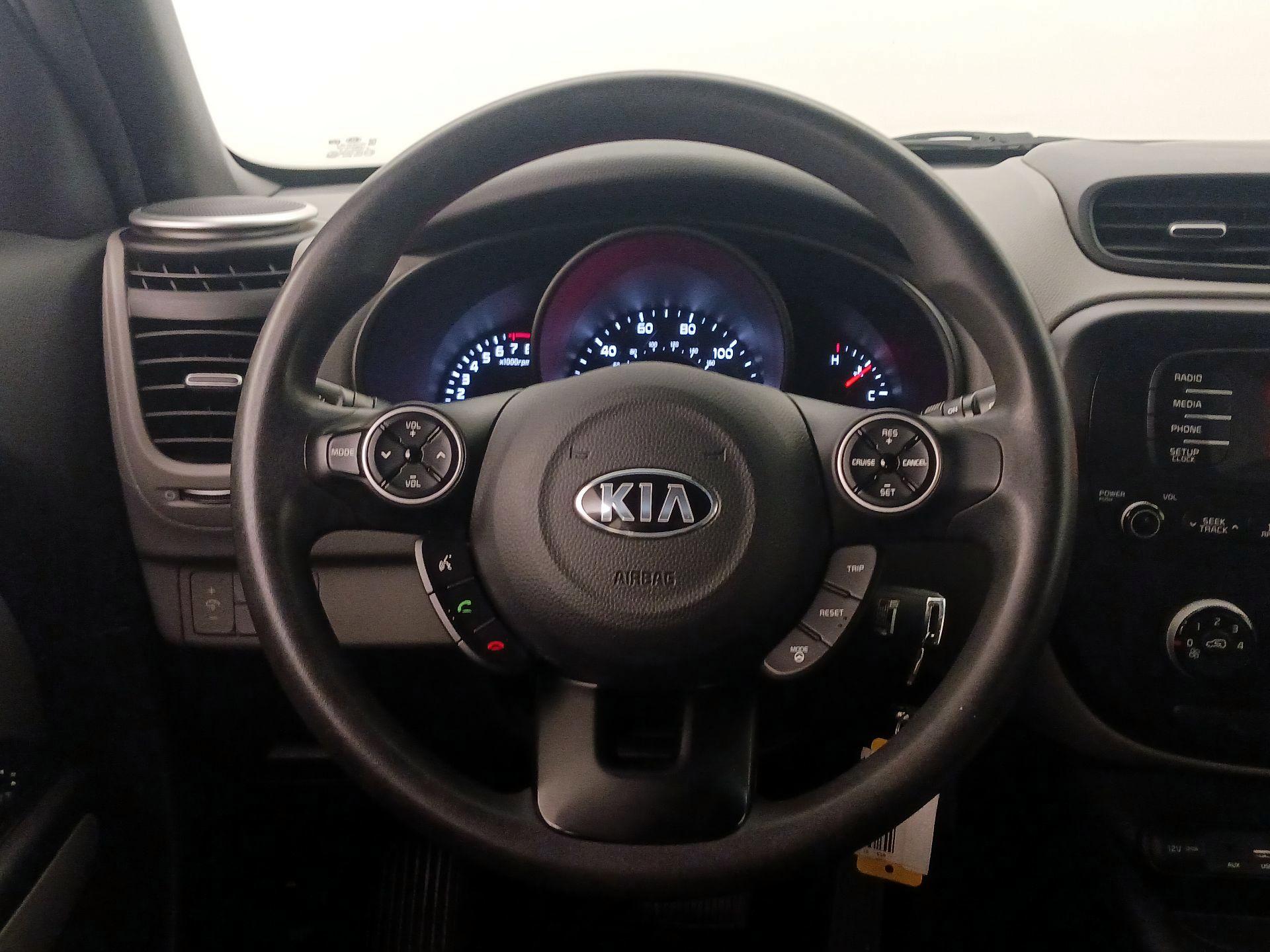 Thumbnail: 2015 Kia Soul - 10