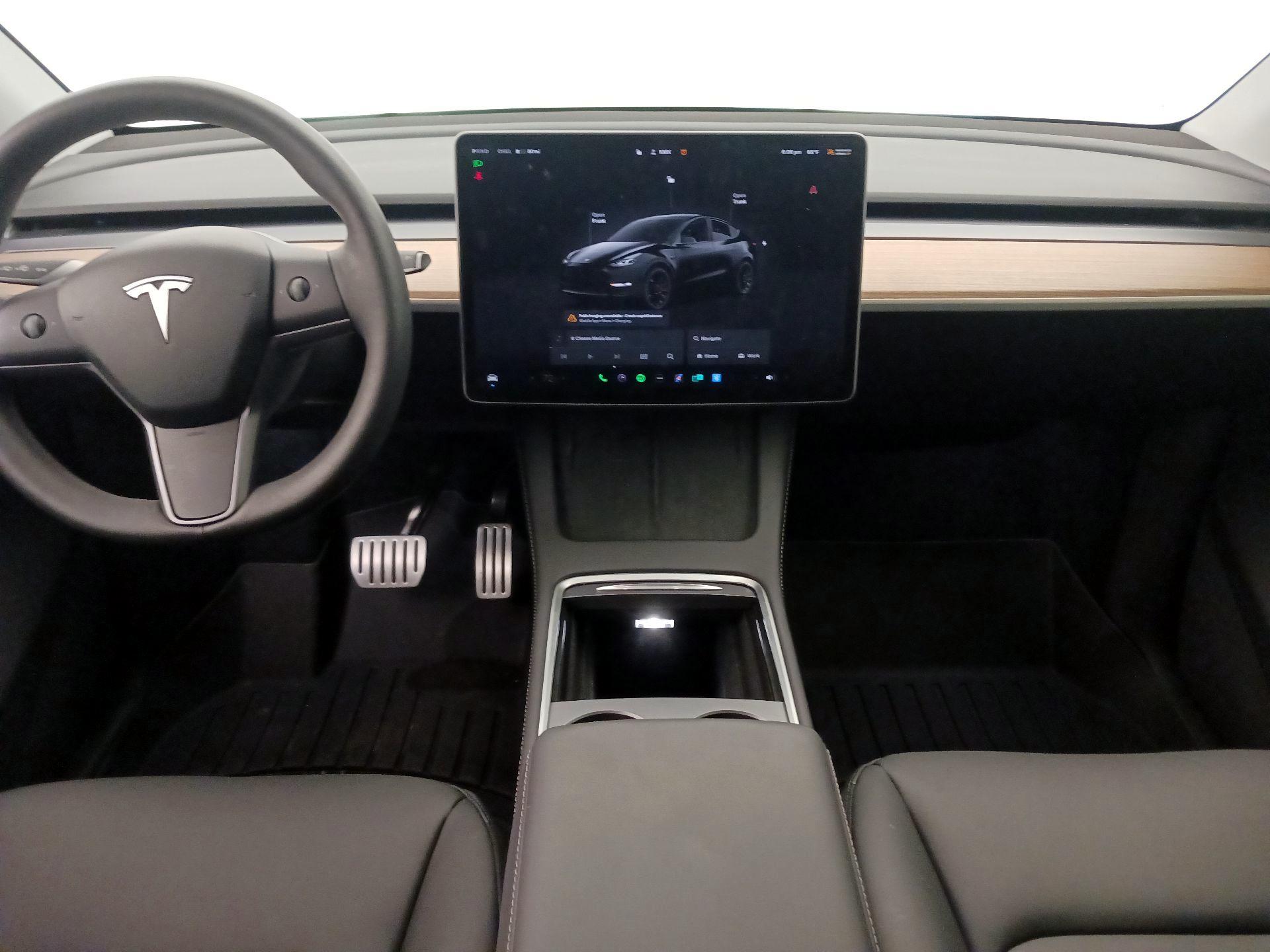 Thumbnail: 2024 Tesla Model Y - 9