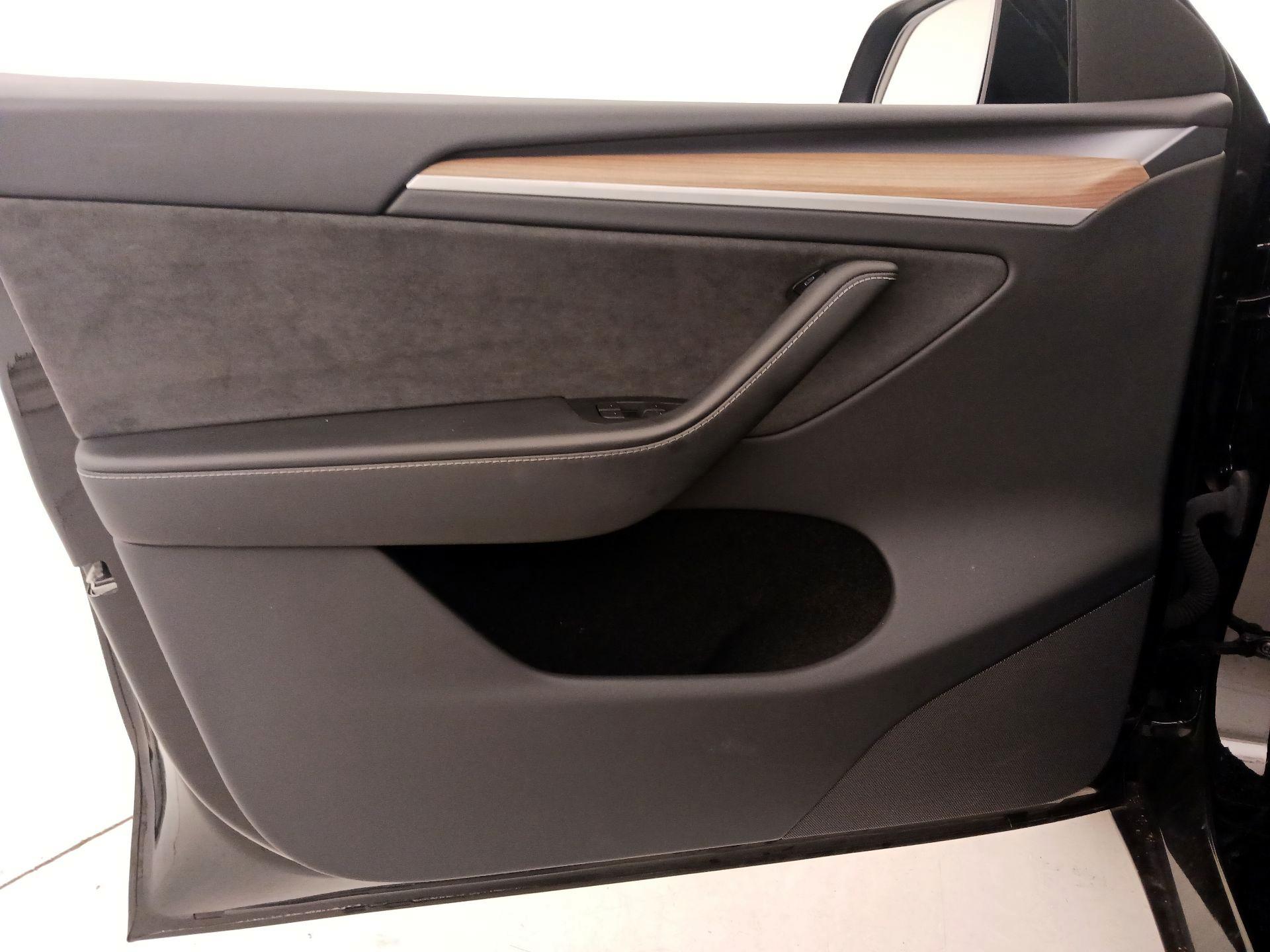 Thumbnail: 2024 Tesla Model Y - 12