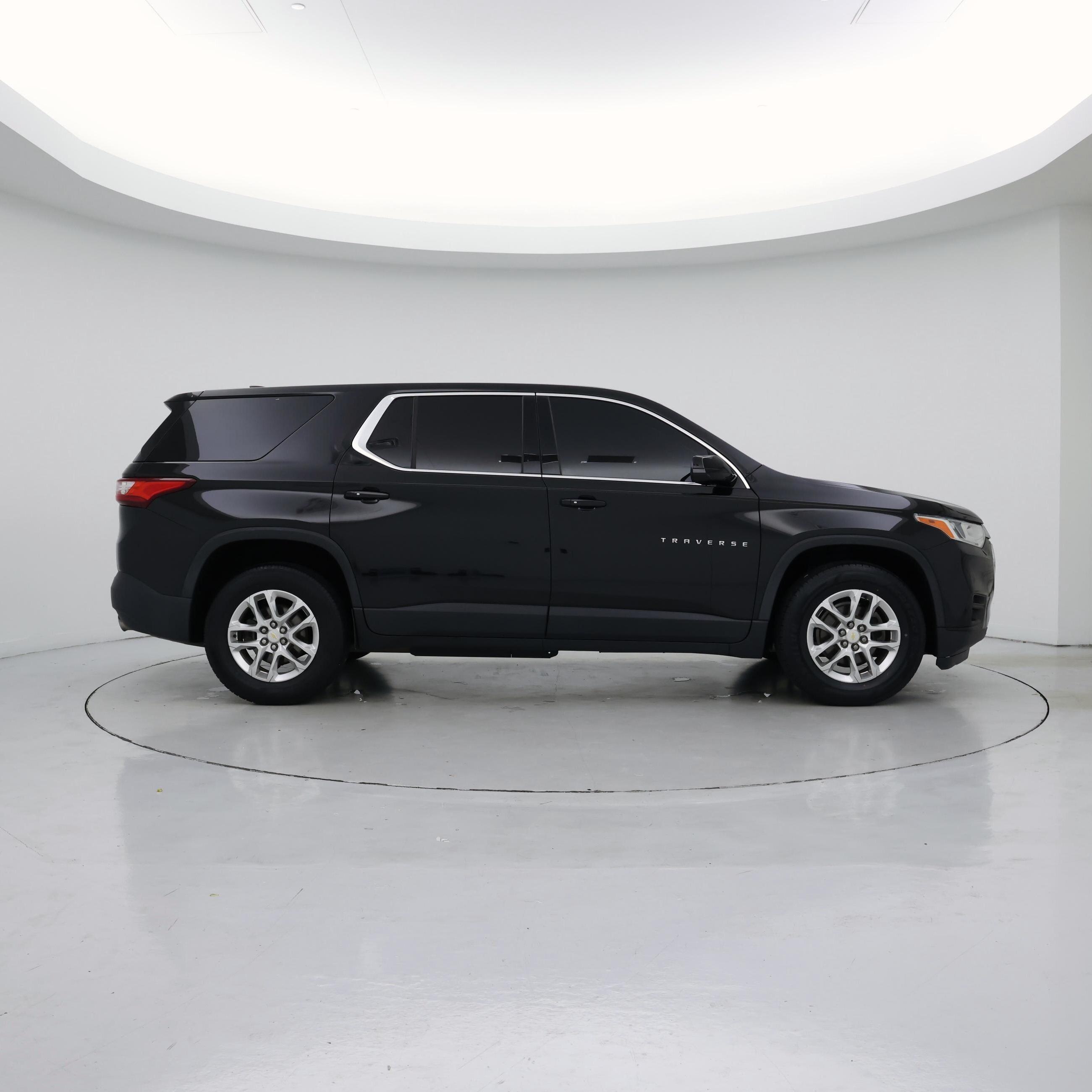 Thumbnail: 2020 Chevrolet Traverse - 7