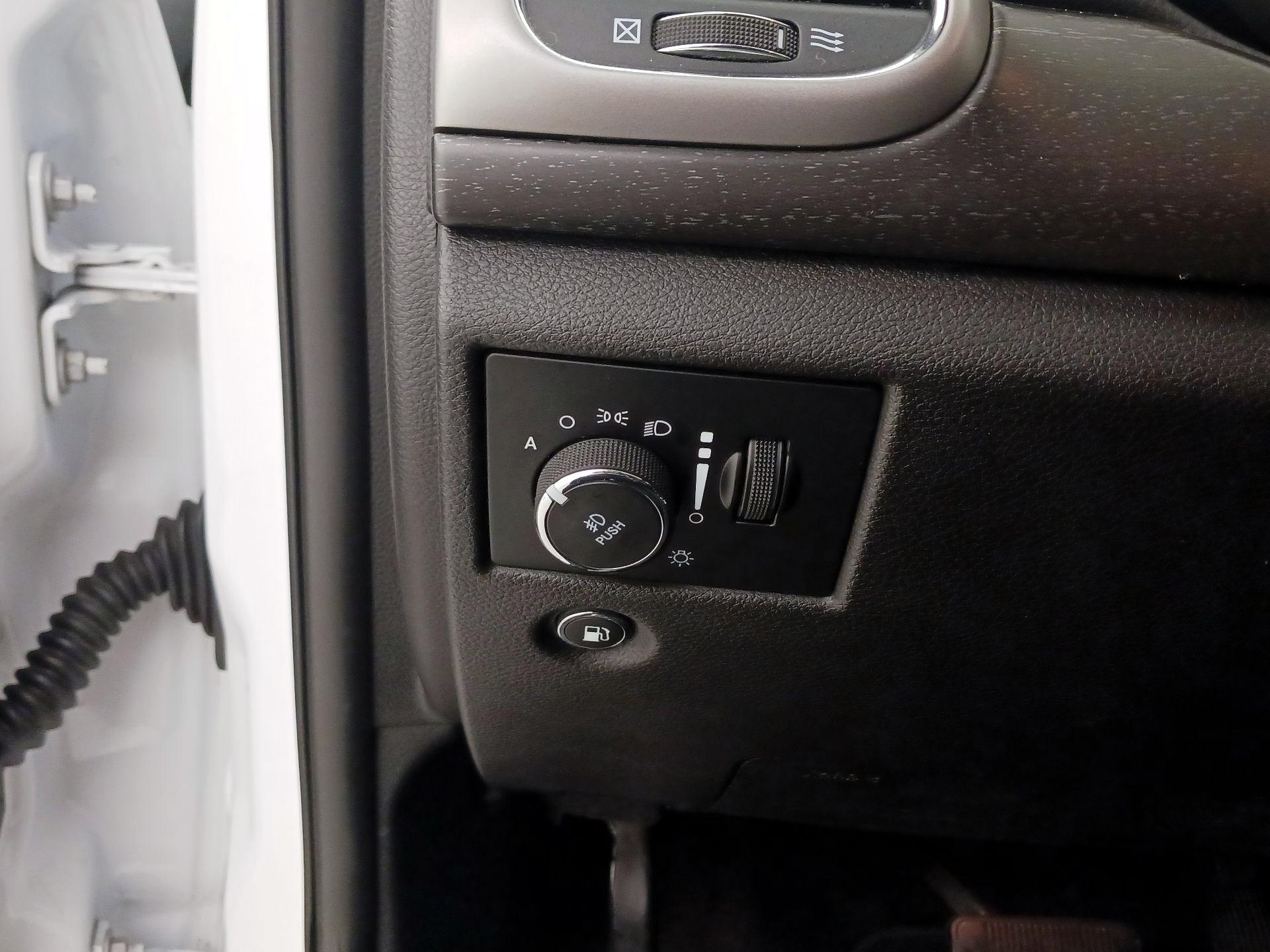 Thumbnail: 2018 Jeep Grand Cherokee - 13