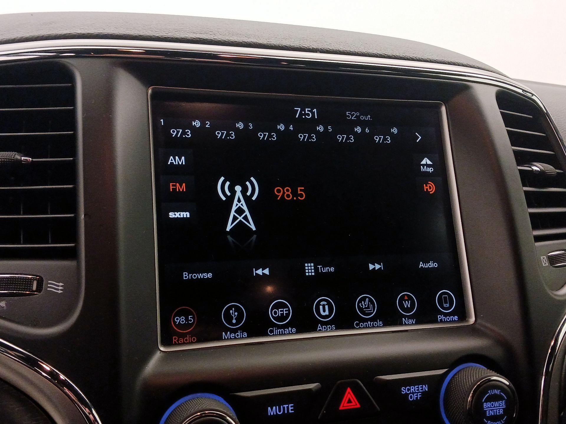 Thumbnail: 2018 Jeep Grand Cherokee - 16