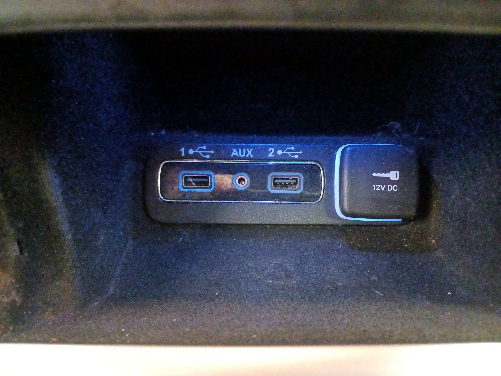 Thumbnail: 2018 Jeep Grand Cherokee - 19