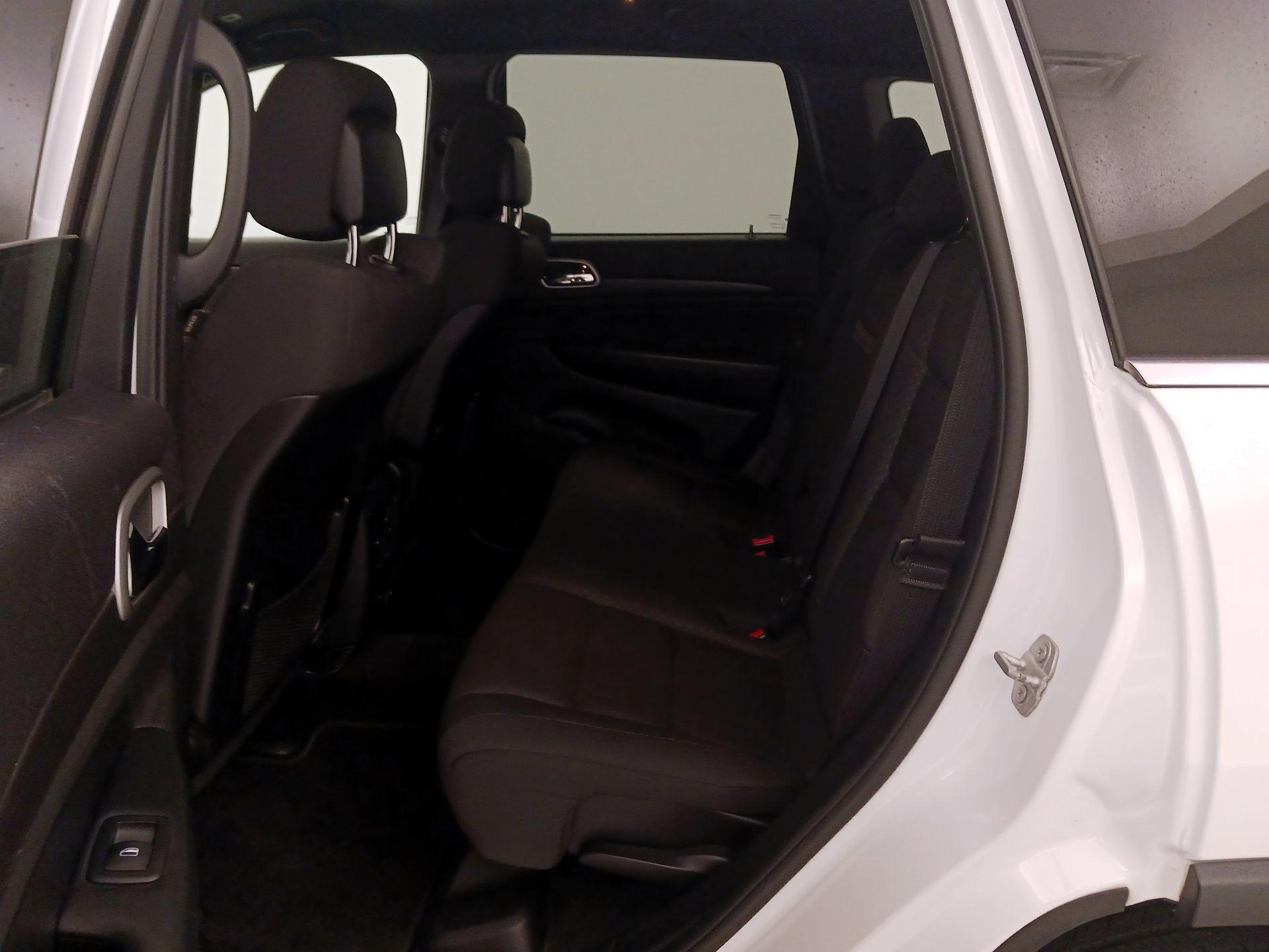 Thumbnail: 2018 Jeep Grand Cherokee - 20