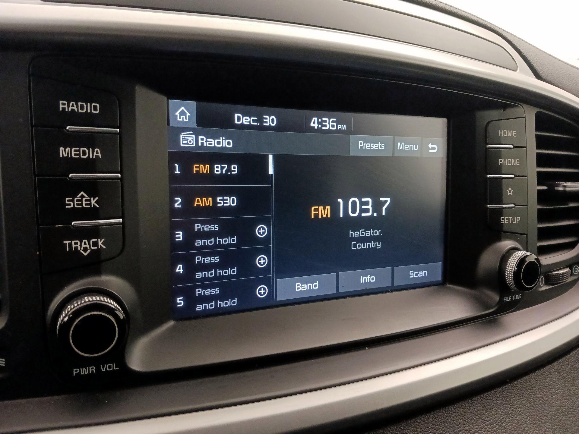 Thumbnail: 2019 Kia Sorento - 15