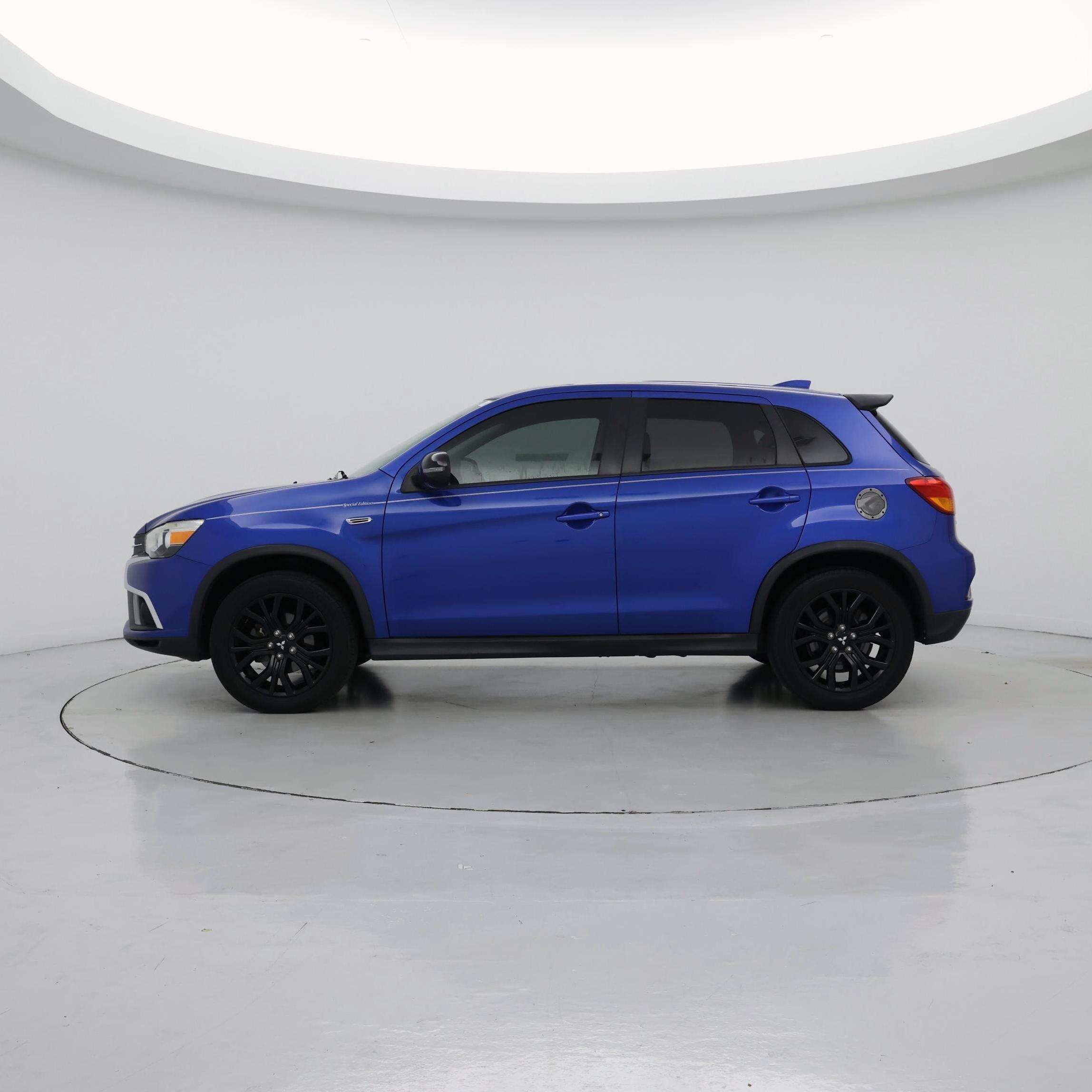 Thumbnail: 2019 Mitsubishi Outlander Sport - 3