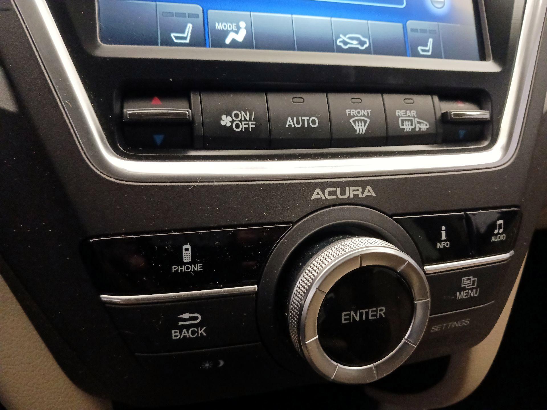 Thumbnail: 2015 Acura MDX - 16